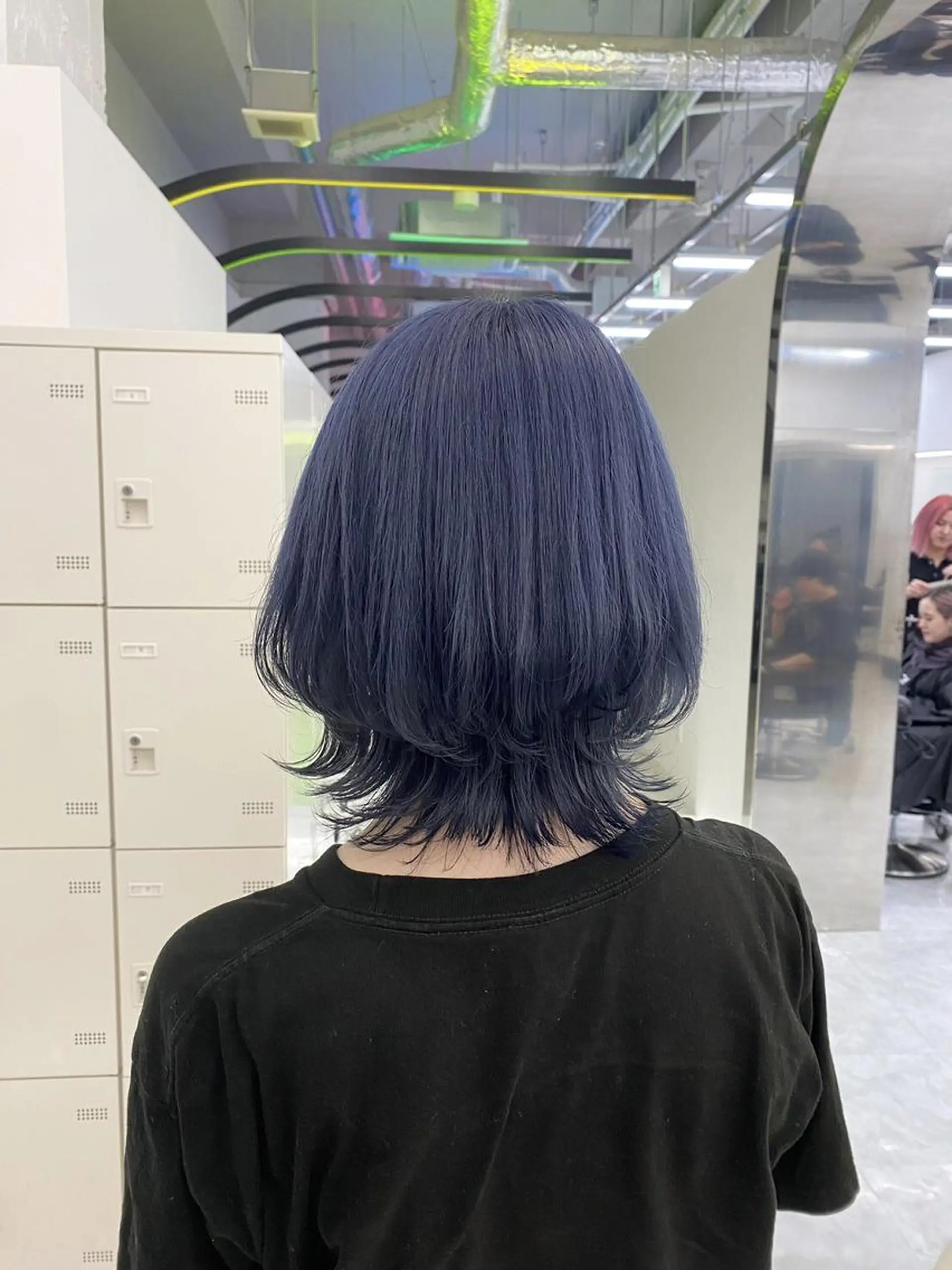 ショート カラー カット ヘアカラー トリートメント ヘッドスパ 色落ち綺麗🇰🇷 透明感ブルーブラックのヘアスタイル