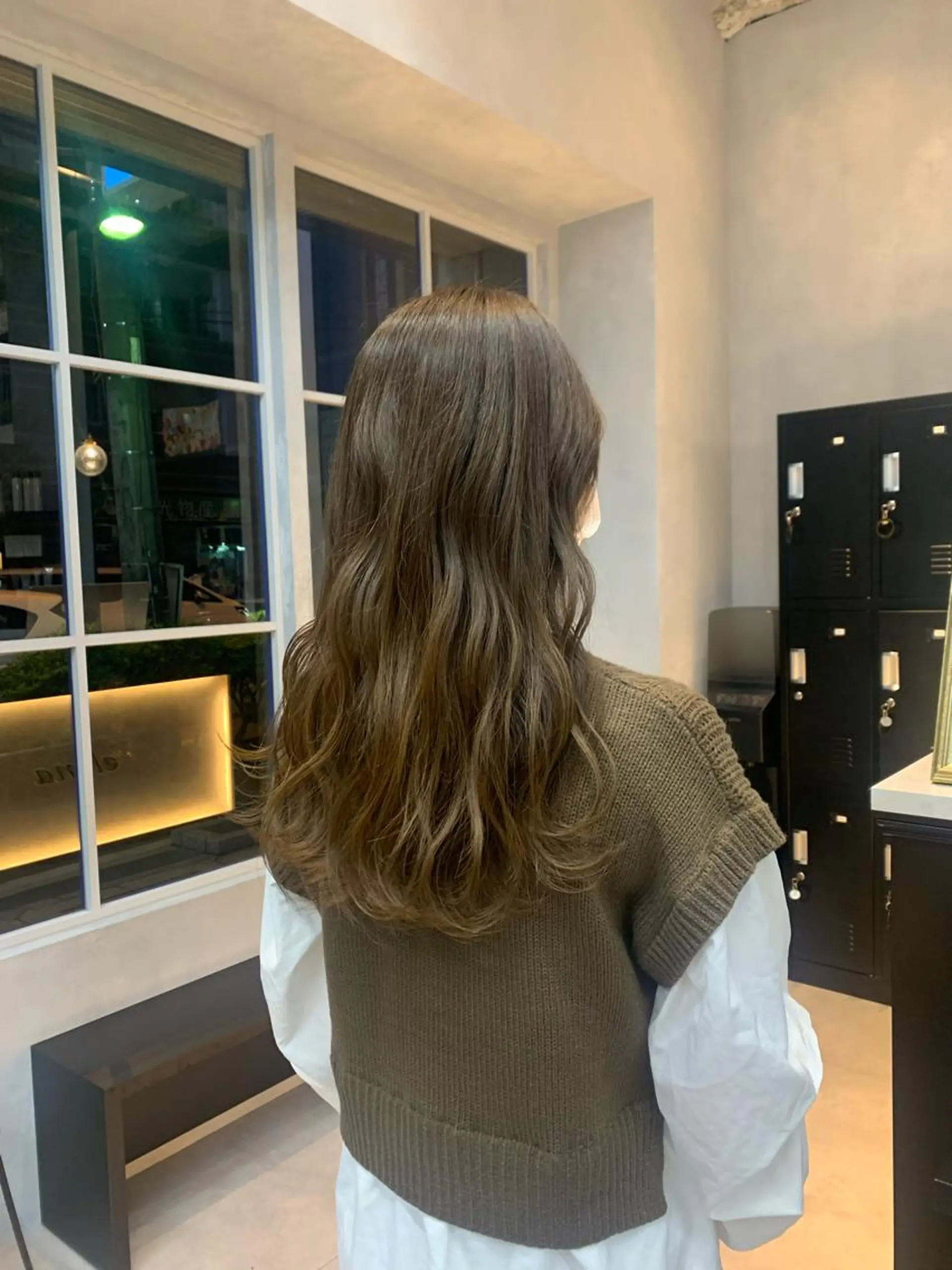 ロング カラー グレージュ オリーブグレージュ オリーブグレー カット ヘアカラー トリートメント Elena池袋店所属・💎透明感カラー Sarina💎のヘアスタイル