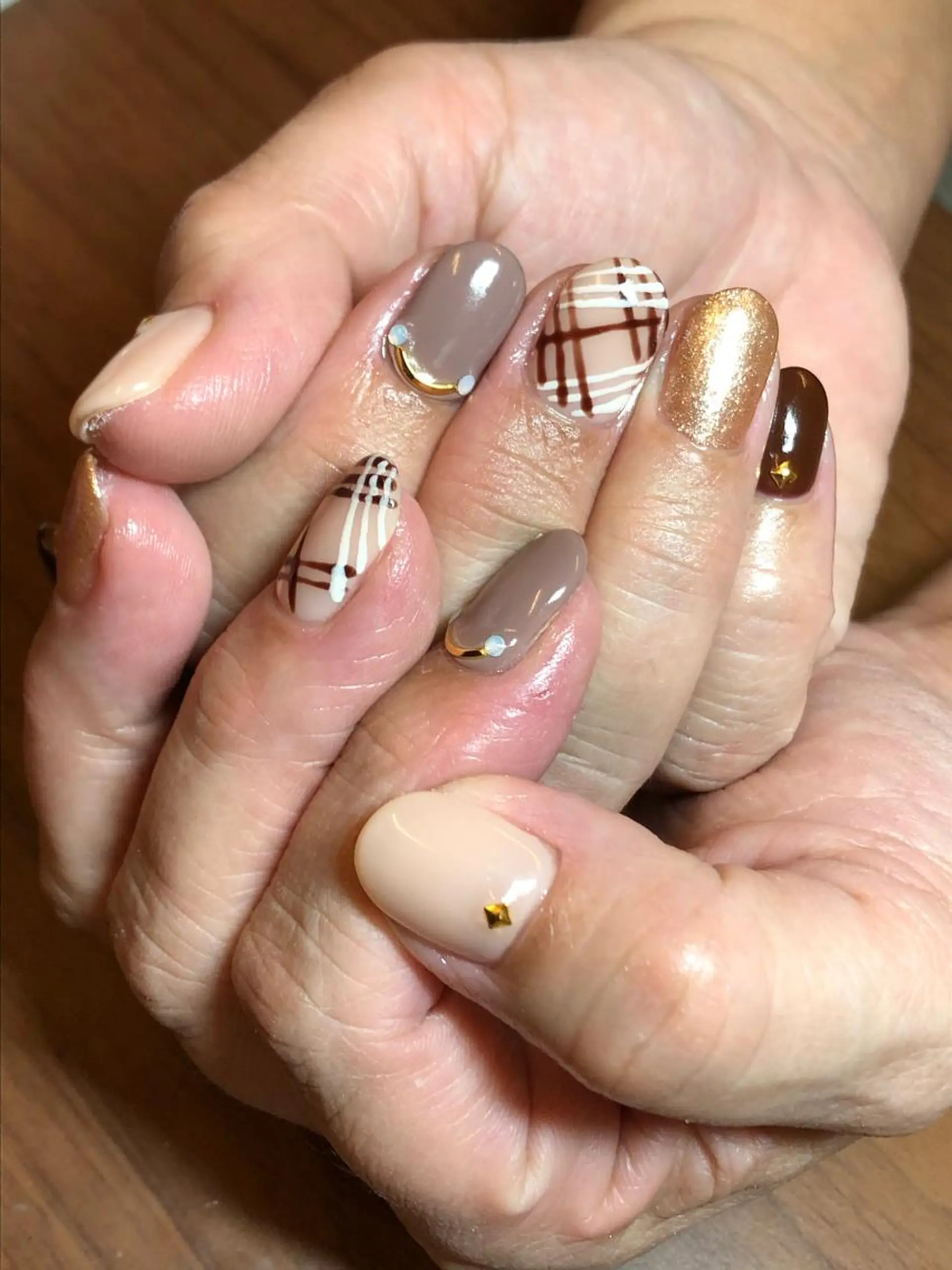 ネイル バレンタイン M nail はやまうららのネイルデザイン