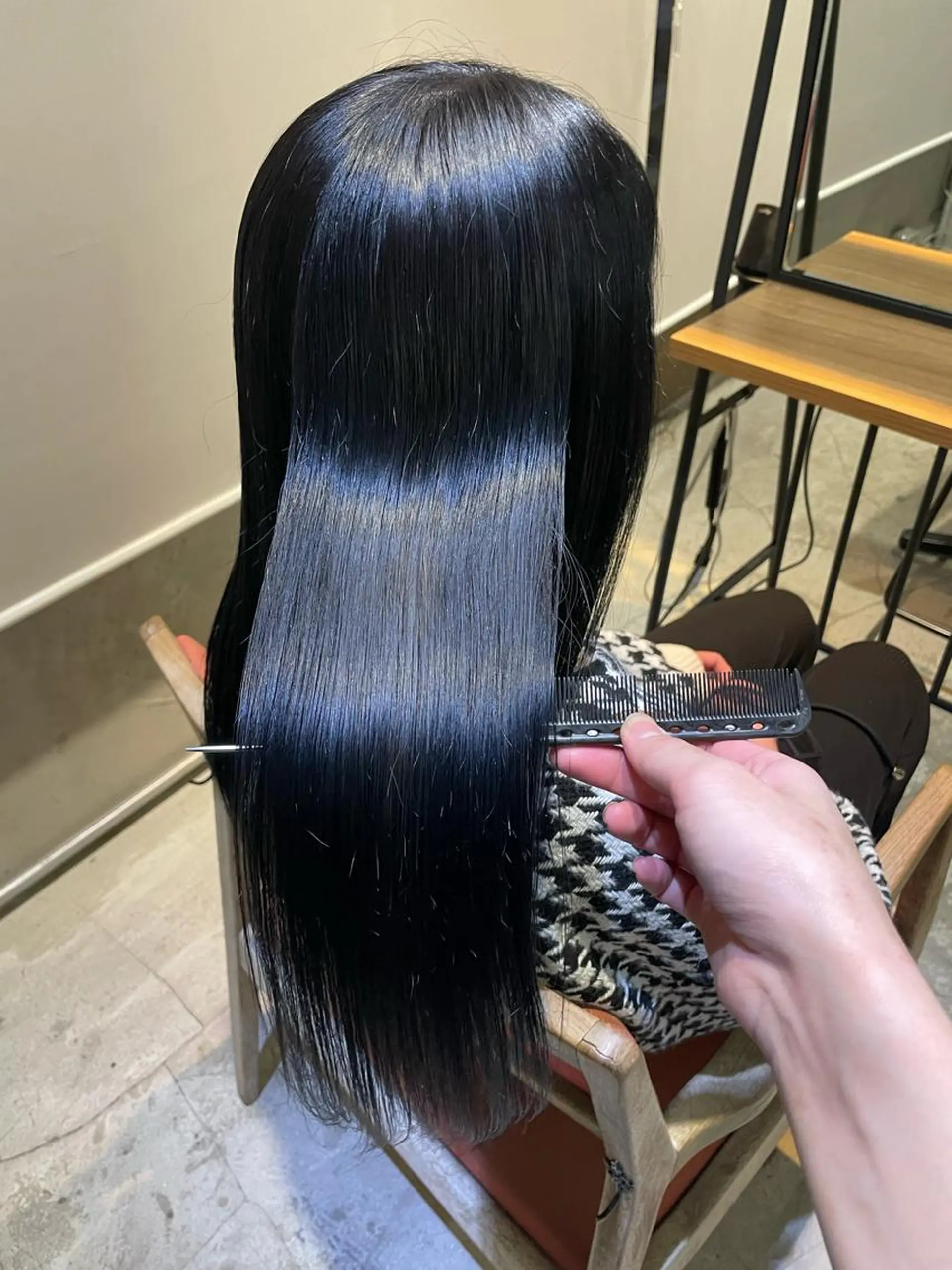 セミロング カラー ヘアアレンジ 黒髪 ブルーカラー ブルーブラック ヘアカラー トリートメント ヘアセット 🌿艶髪・透明感🌿 TATSUKIのヘアスタイル