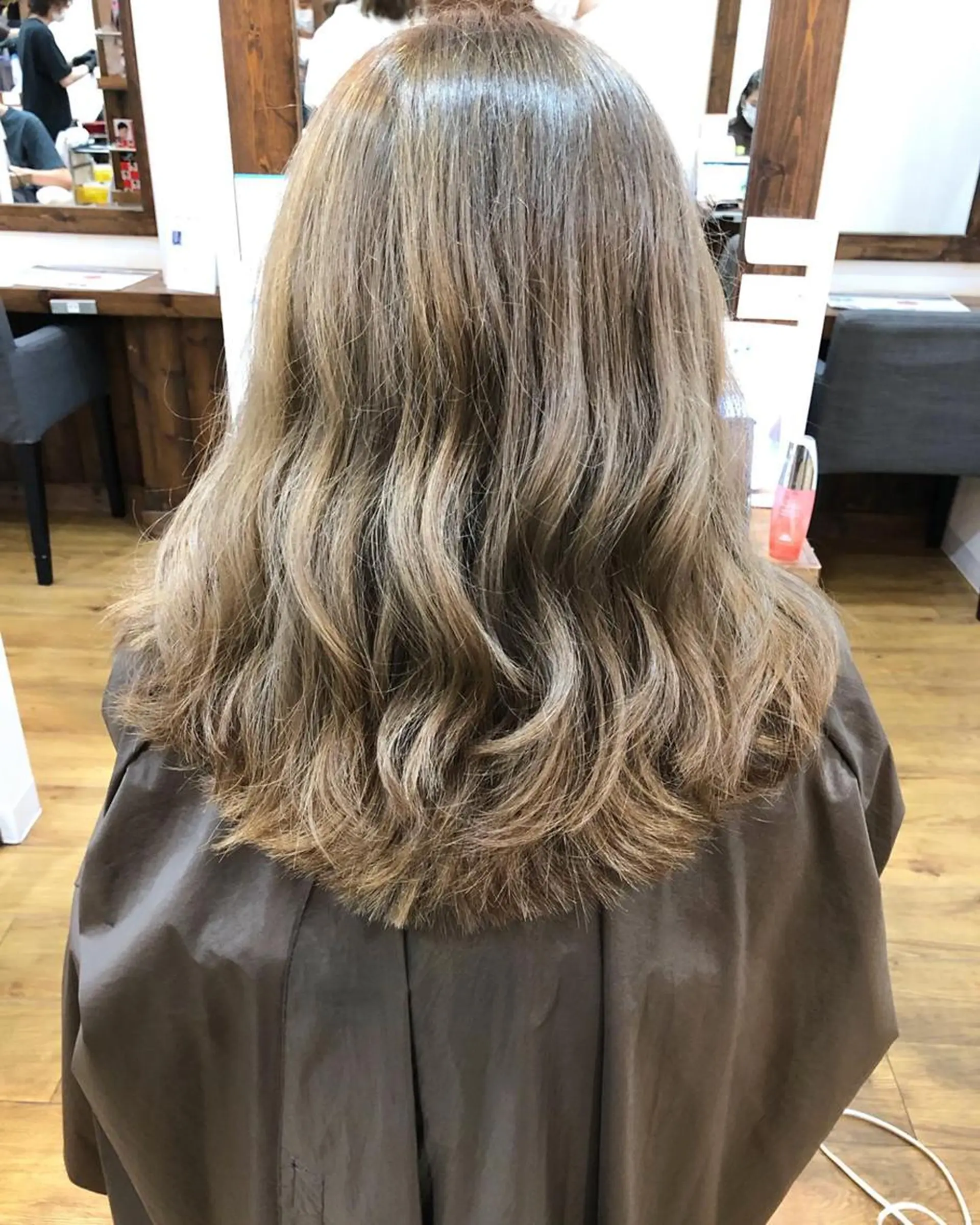 カラー アディクシーカラー アッシュ ベージュカラー ブリーチ ダブルカラー 🌈ハイトーン/ ワタル🌈のヘアスタイル