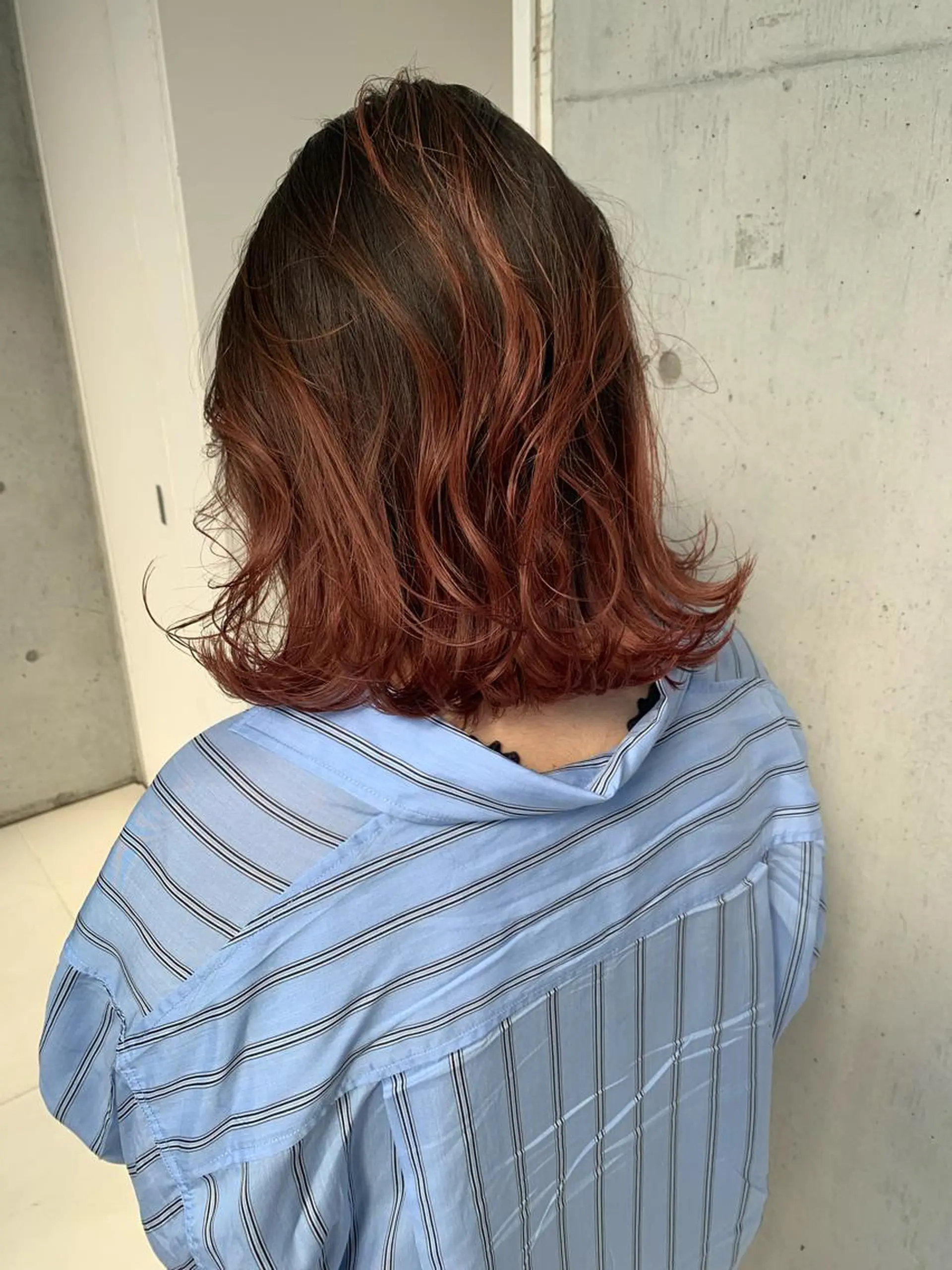 ミディアム ヘアカラー トリートメント Lien   副店長 小林亨のヘアスタイル