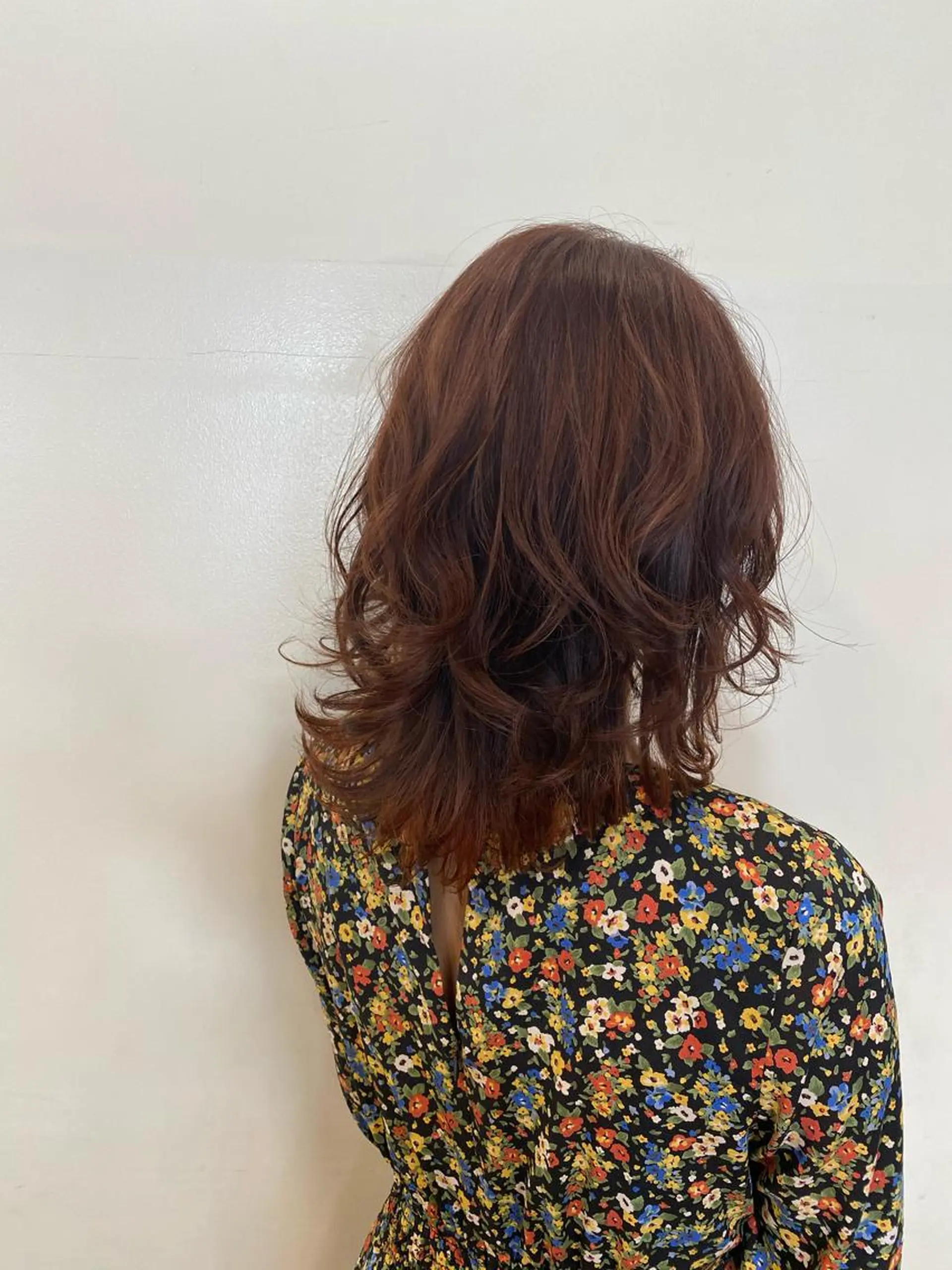 ミディアム 山川 玲奈のヘアスタイル