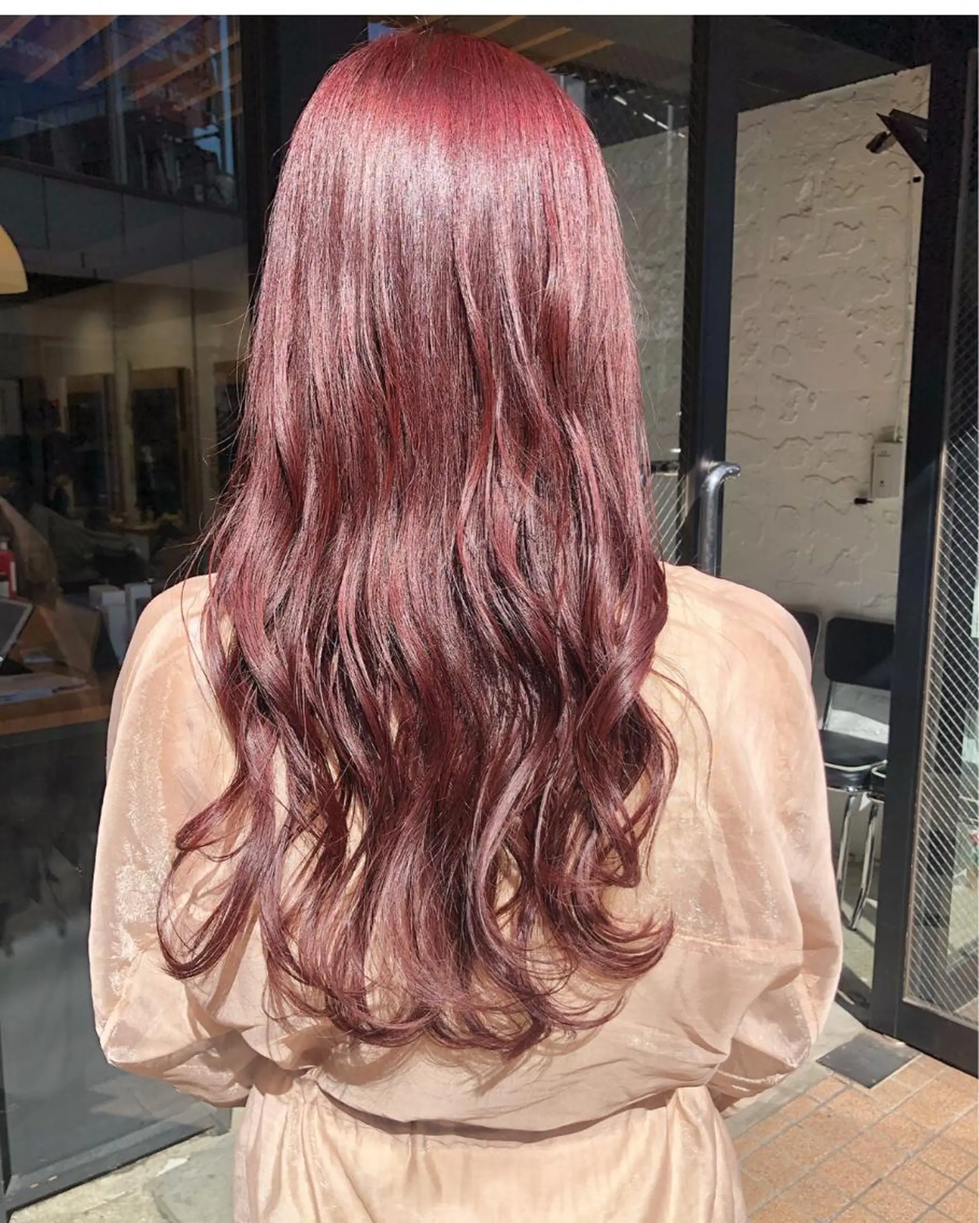 ロング カラー 坂田 友梨奈のヘアスタイル