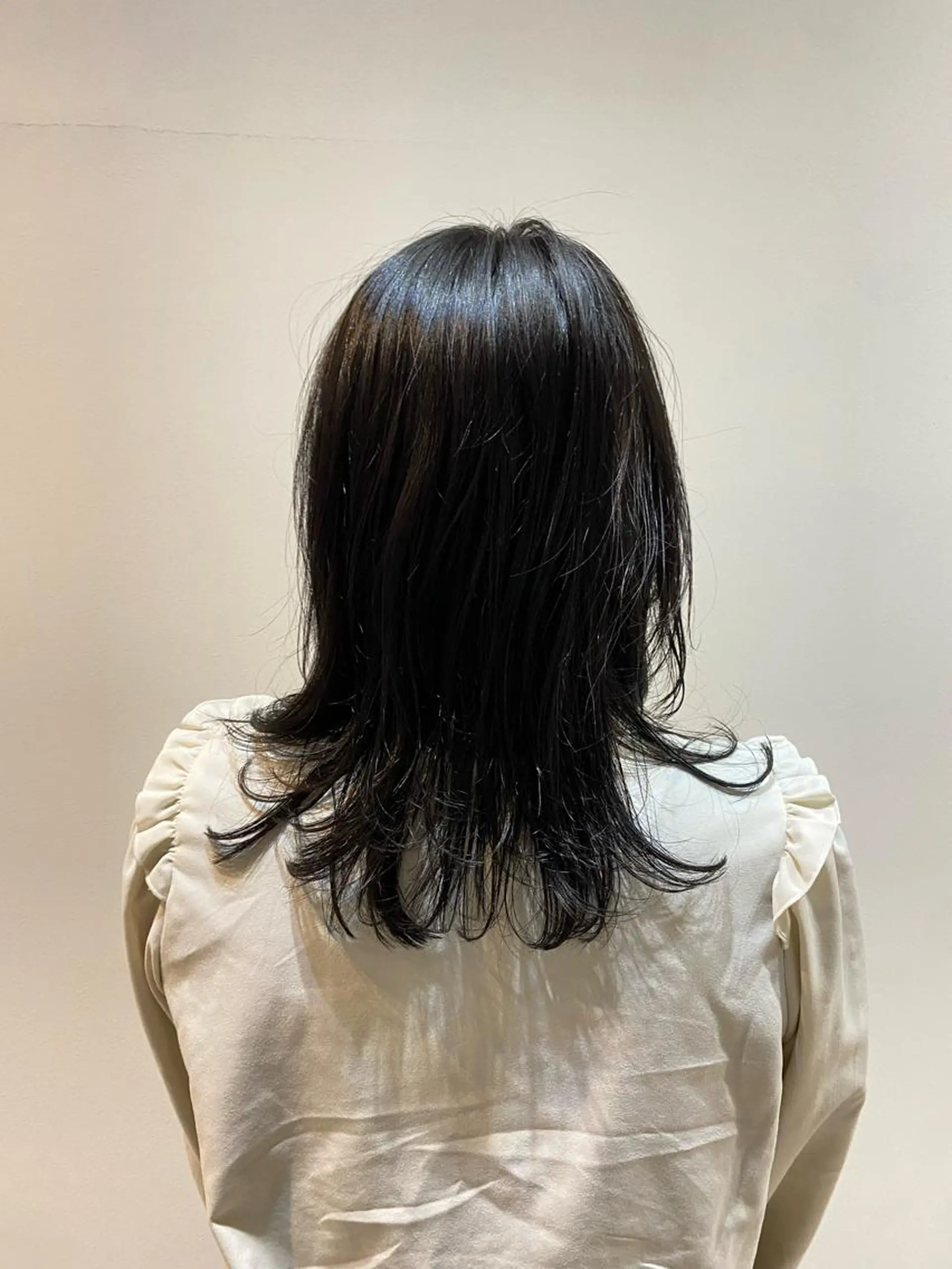 セミロング カラー カット ヘアカラー トリートメント 大人かわいい×艶髪 🤍塩川のヘアスタイル