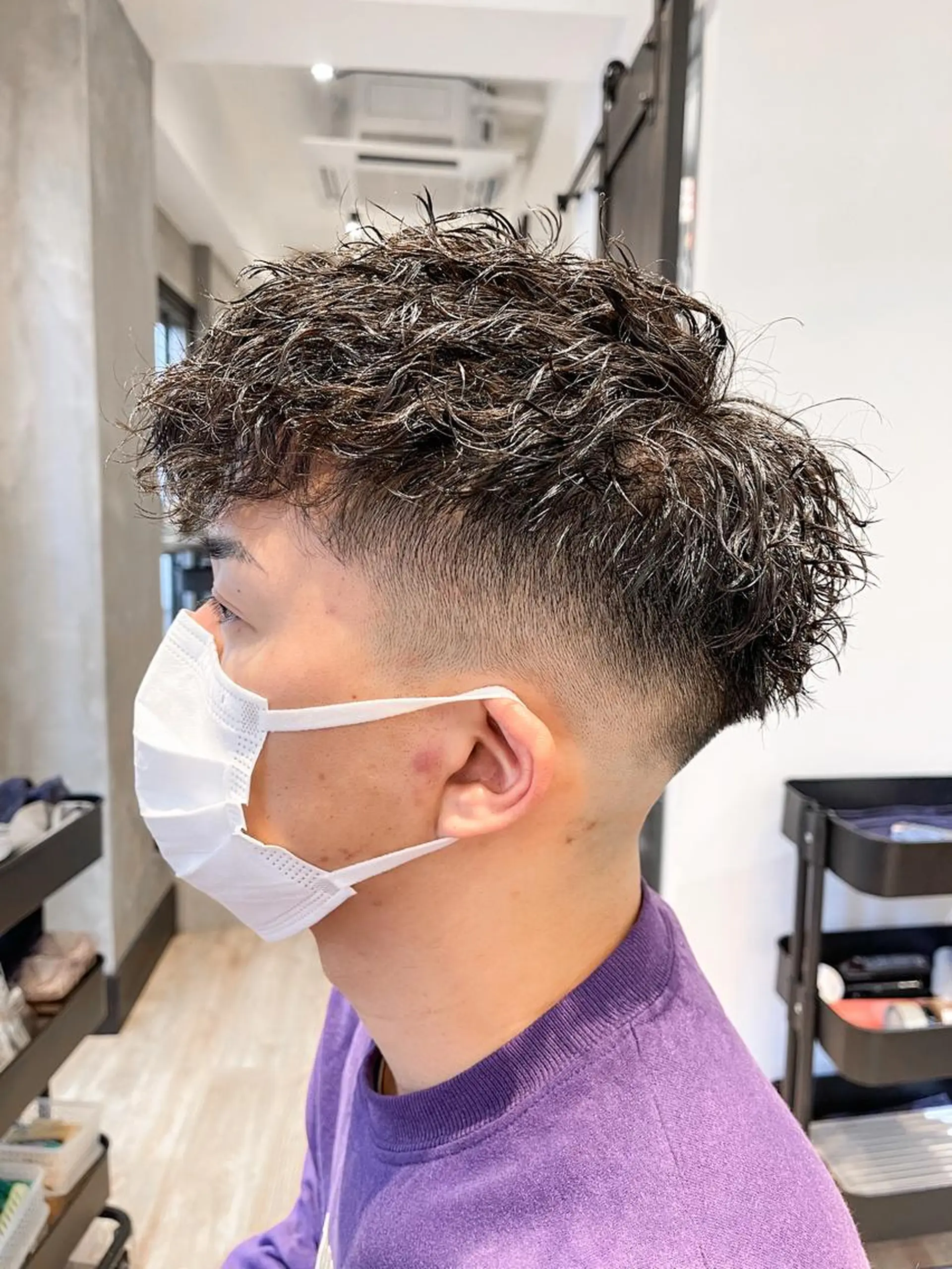 ショート パーマ キッズ ツイストスパイラルパーマ スパイラルパーマ カット パーマ トリートメント ヘアセット lana hair 新宿 髪質改善トリートメント 新宿三丁目所属・新宿メンズパーマ TAKE曲がる縮毛のヘアスタイル