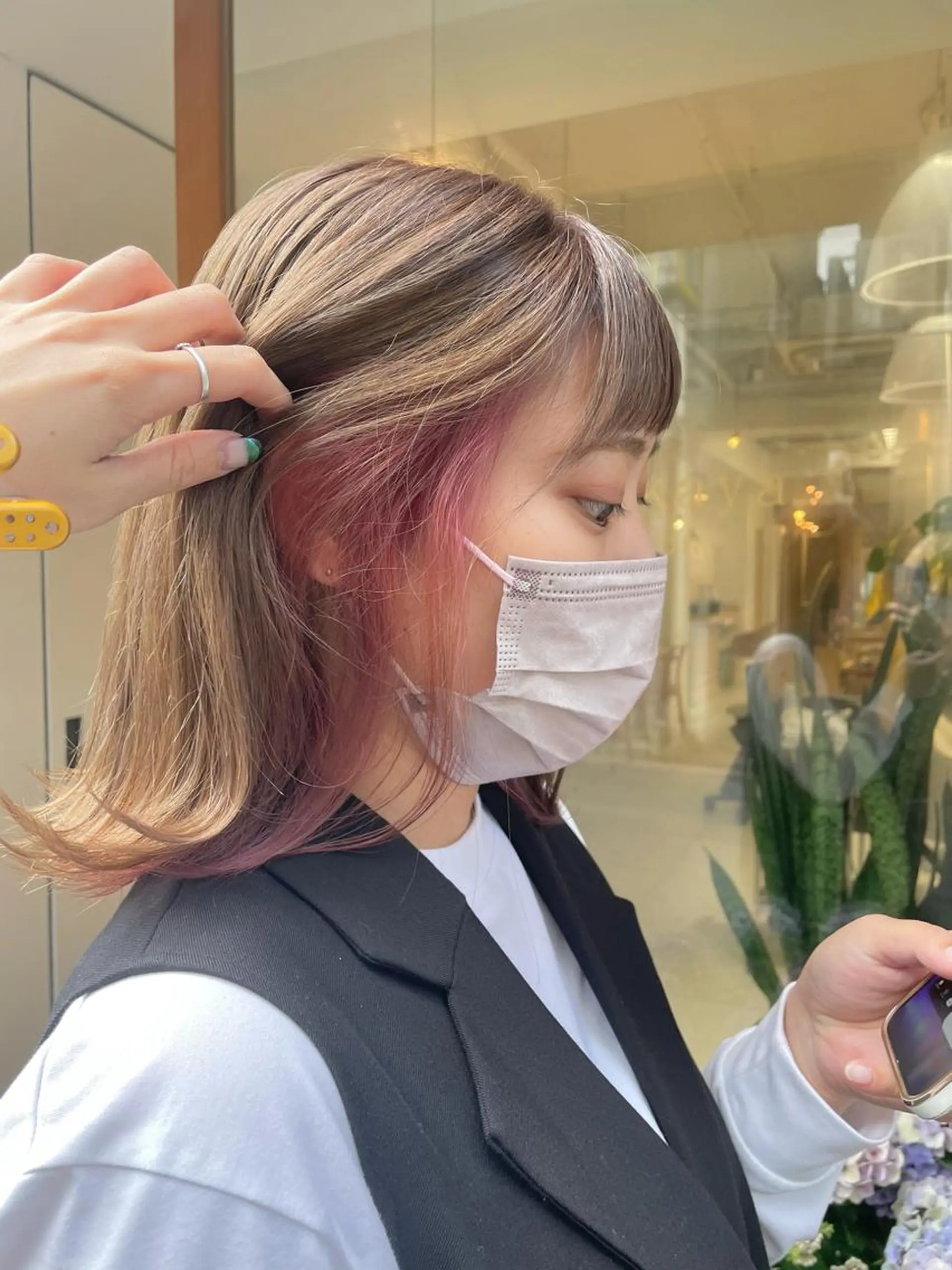 ミディアム カラー ベージュカラー ブリーチ インナーカラー ピンクカラー ヘアカラー 福田 千尋のヘアスタイル
