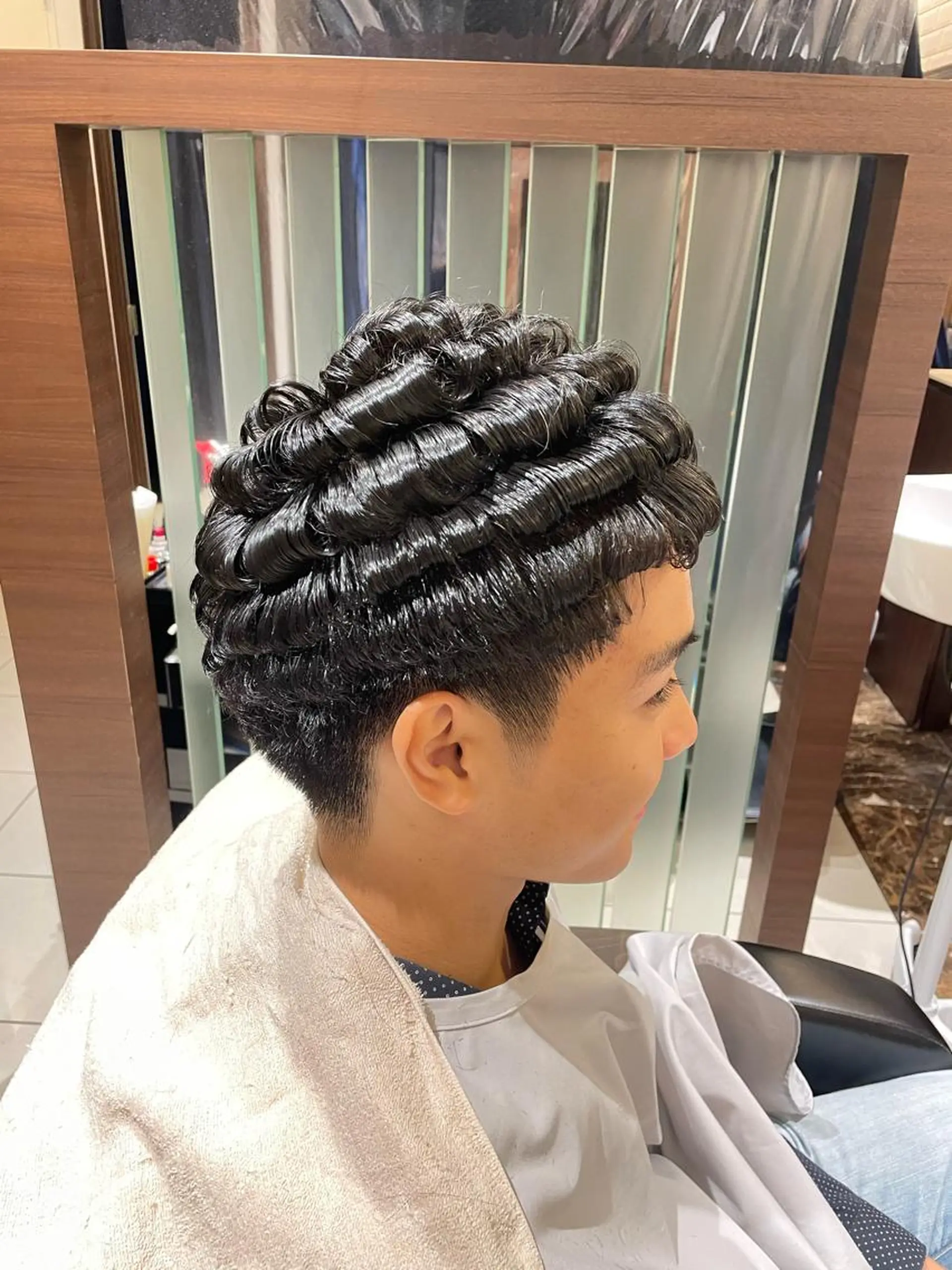 ショート パーマ メンズ メンズパーマ 濡れパン カット パーマ NEXUS ZA FIRST 銀座所属・岡崎 隆晟のヘアスタイル