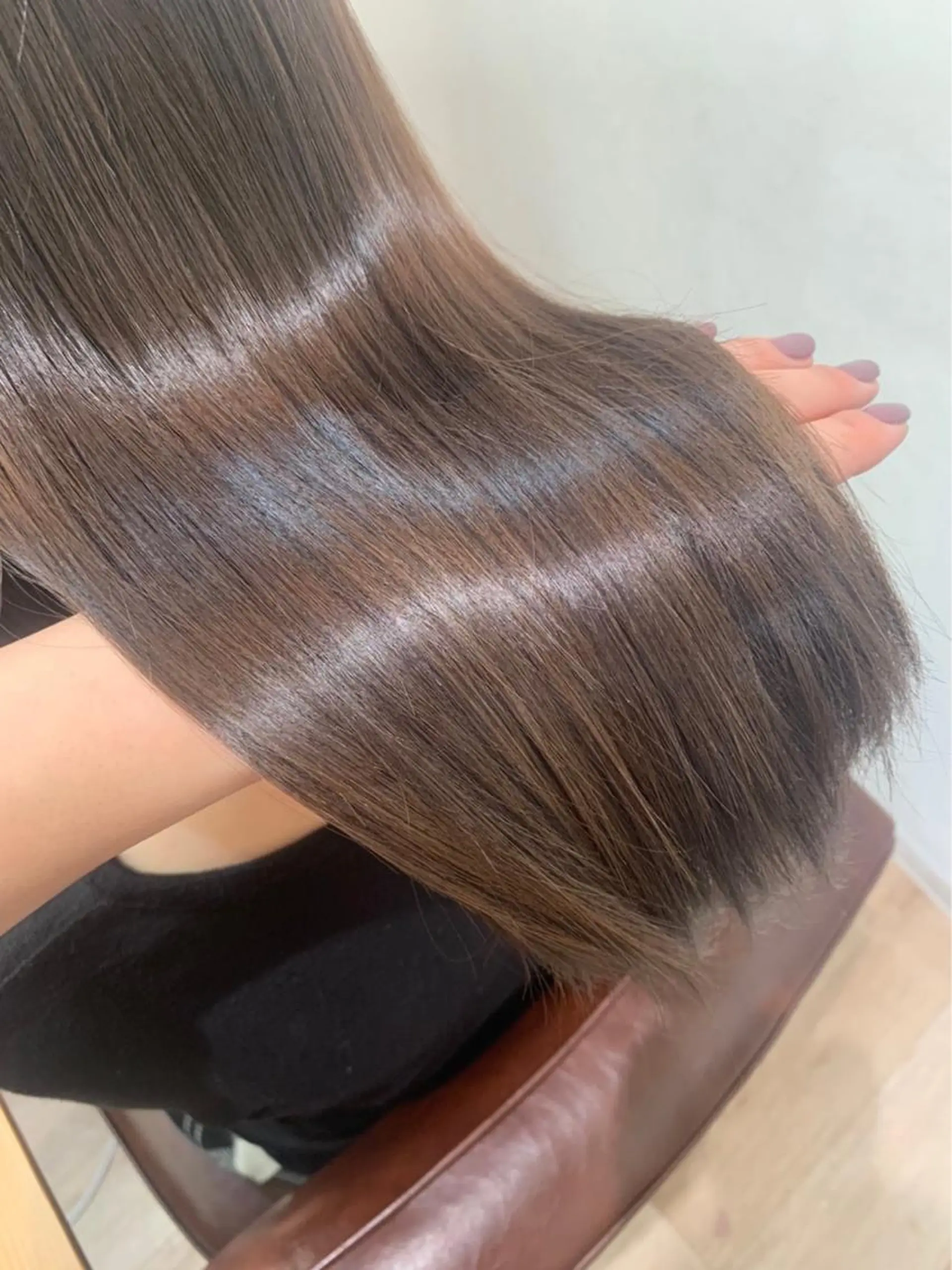 セミロング カラー ヘアカラー トリートメント ダウンパーマ🇰🇷 毛流れパーマ【かな】のヘアスタイル