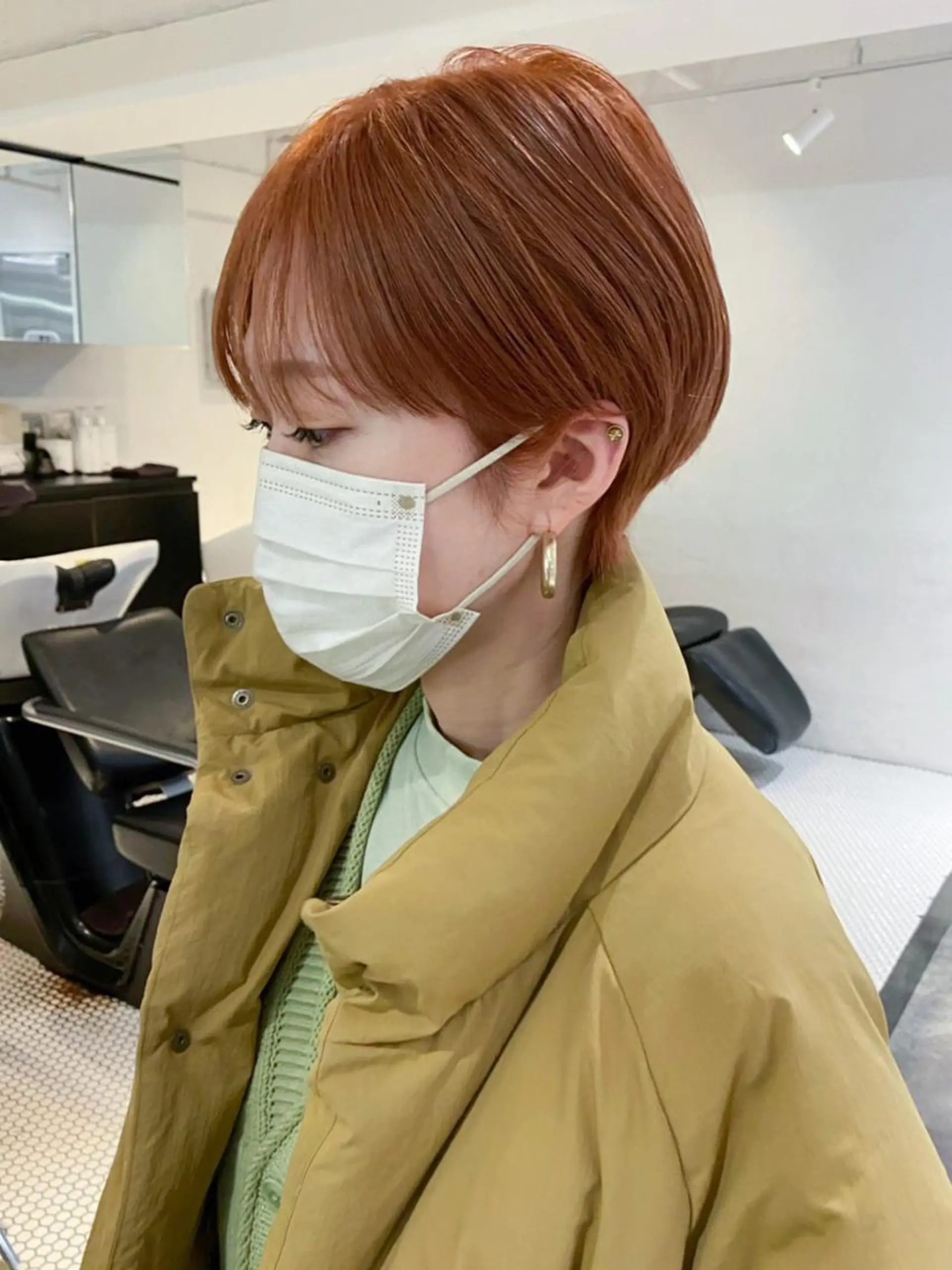 ショート カラー パーマ ヘアアレンジ ベージュカラー オレンジ オレンジベージュ カット ヘアカラー トリートメント ITbyALBUM 下北沢店のヘアスタイル