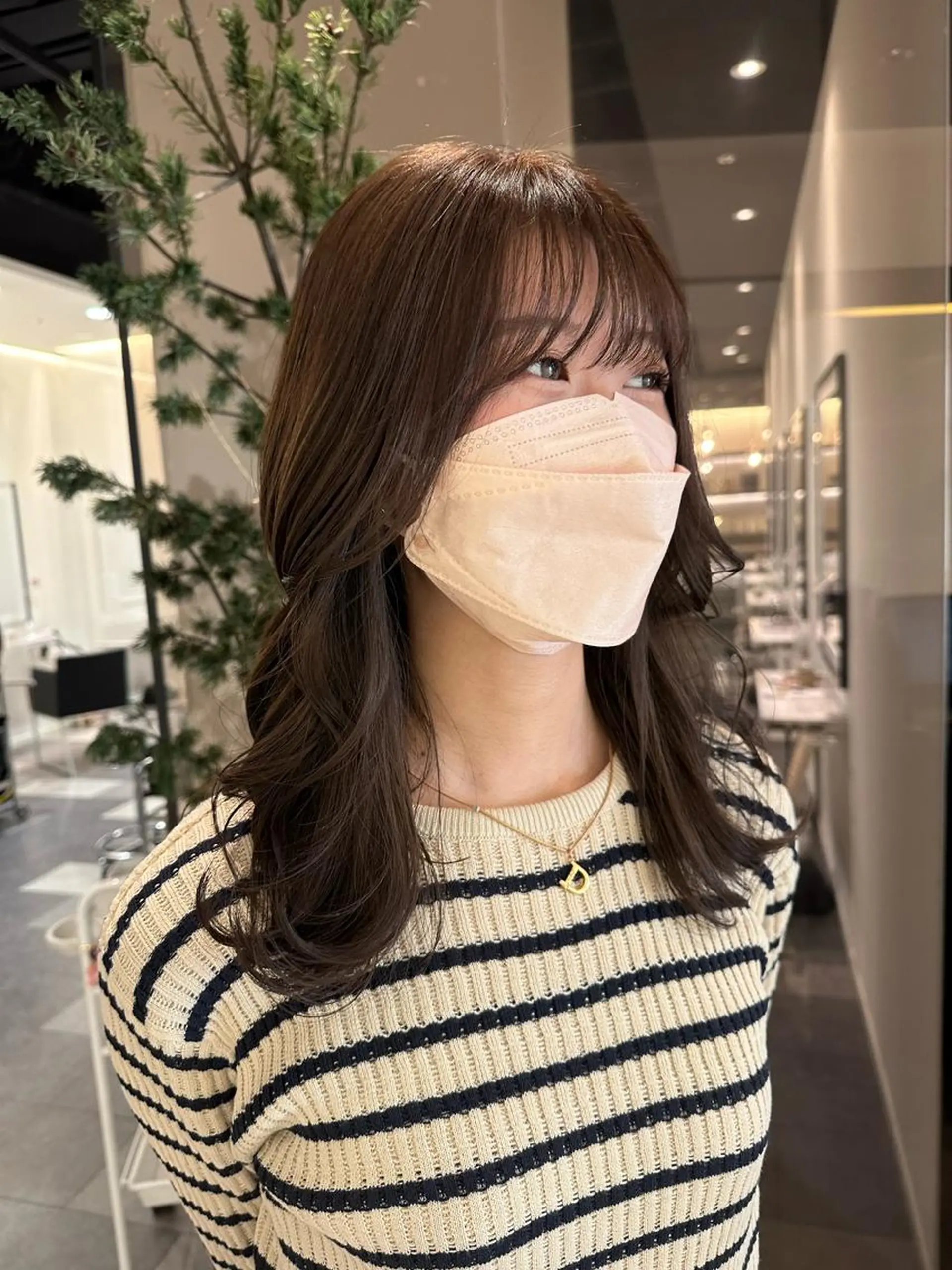 ロング カラー ブリーチ イヤリングカラー ハイライトカラー インナーカラー ブリーチなしカラー 巻ける縮毛矯正/艶 カラーchika🩵のヘアスタイル