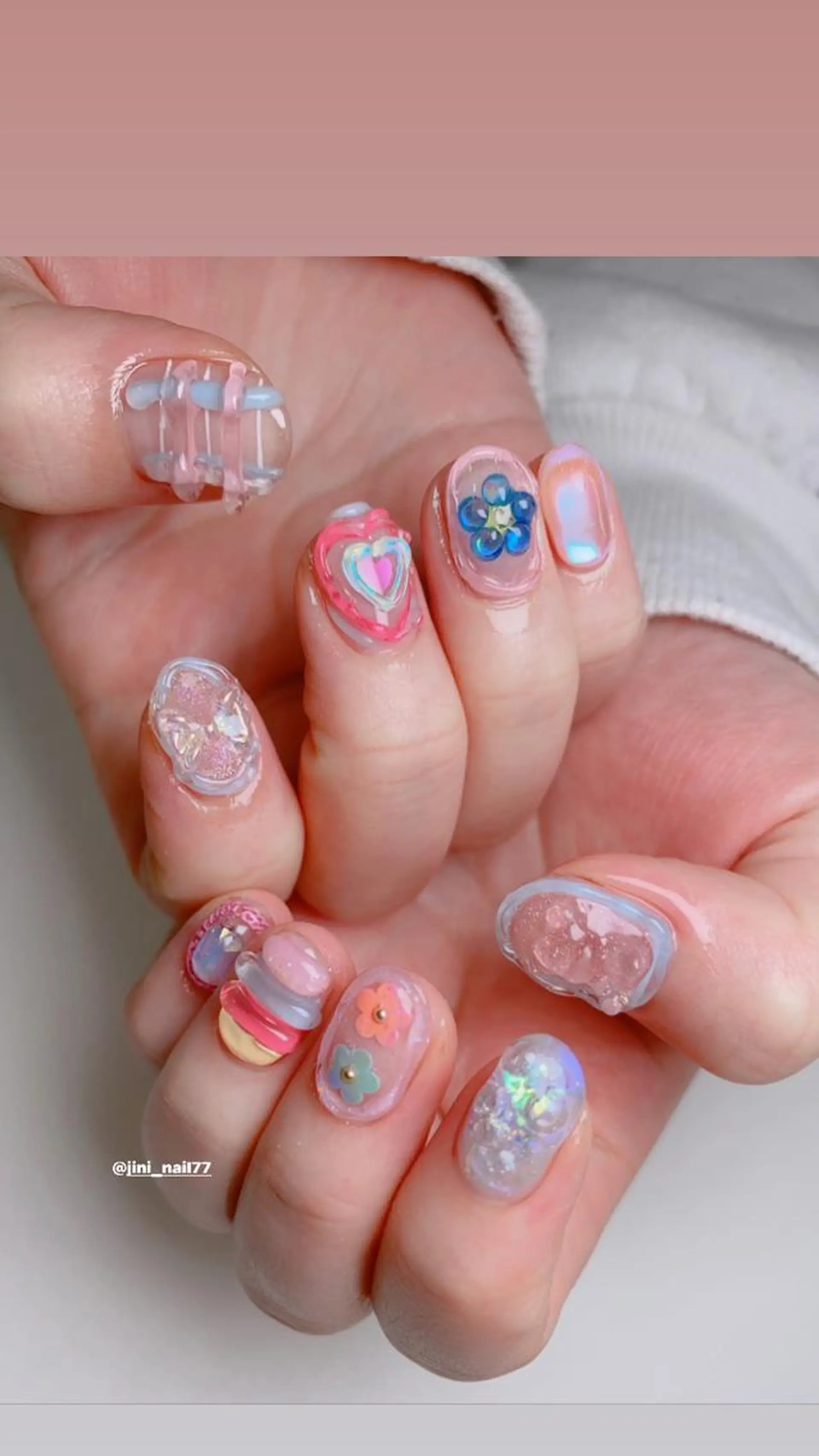 ネイル JINI NAIL所属・ジニ ネイルのネイルデザイン