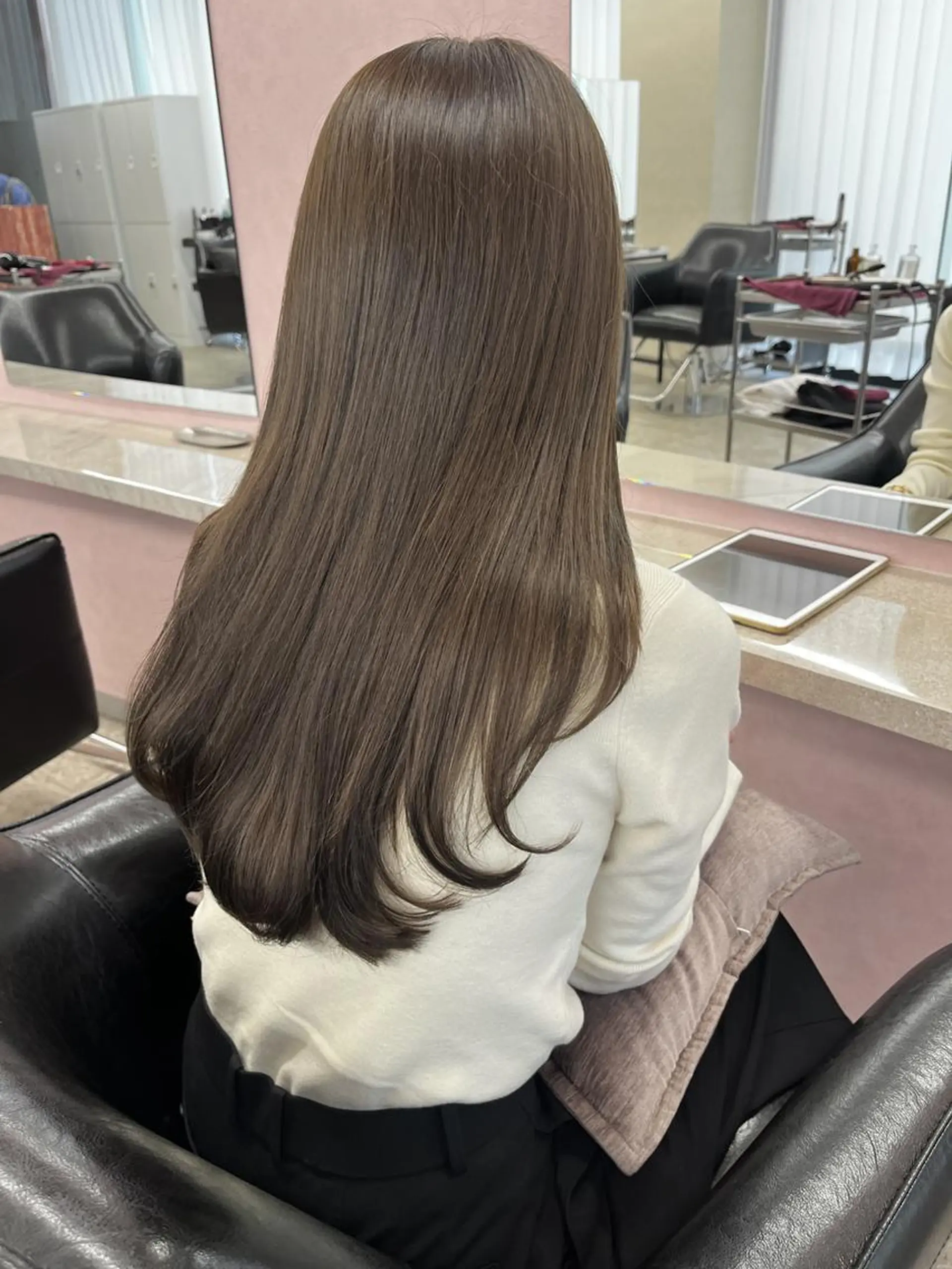 ロング カット ヘアカラー MATTY azusaのヘアスタイル