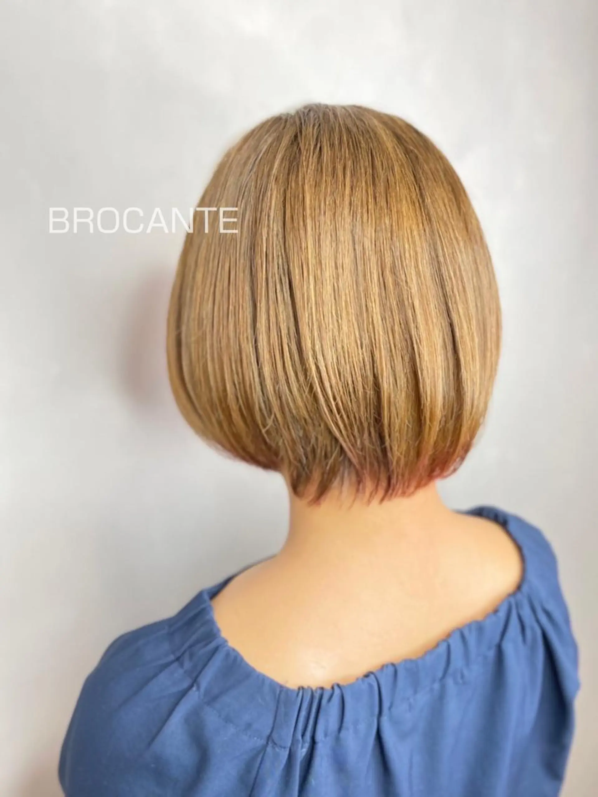 ショート カラー ショートボブ ベージュカラー ブリーチ ケアブリーチ ピンクカラー ヘアカラー BROCANTE✂︎ karasawa.nのヘアスタイル