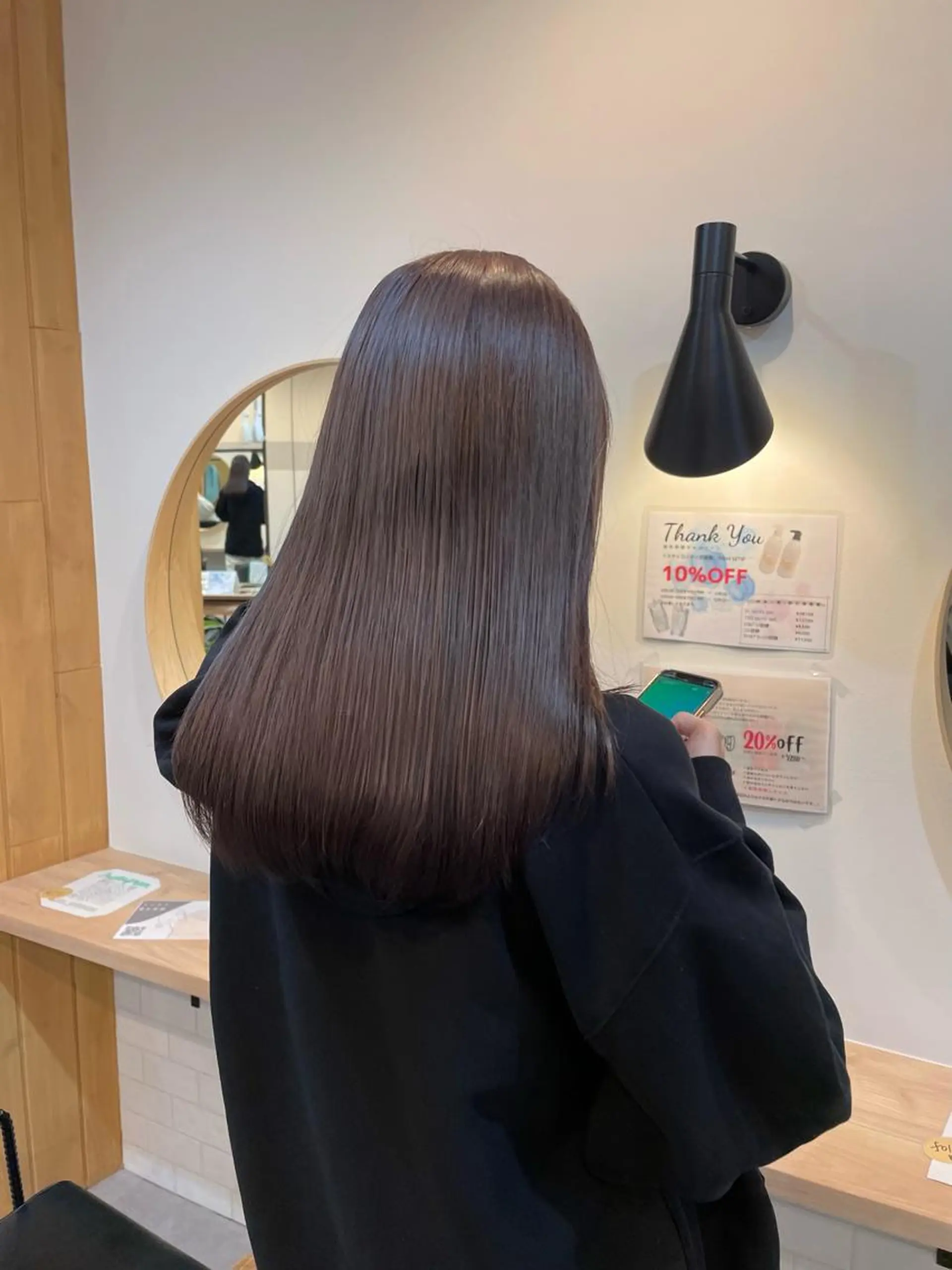 セミロング カラー yohaku misakiのヘアスタイル