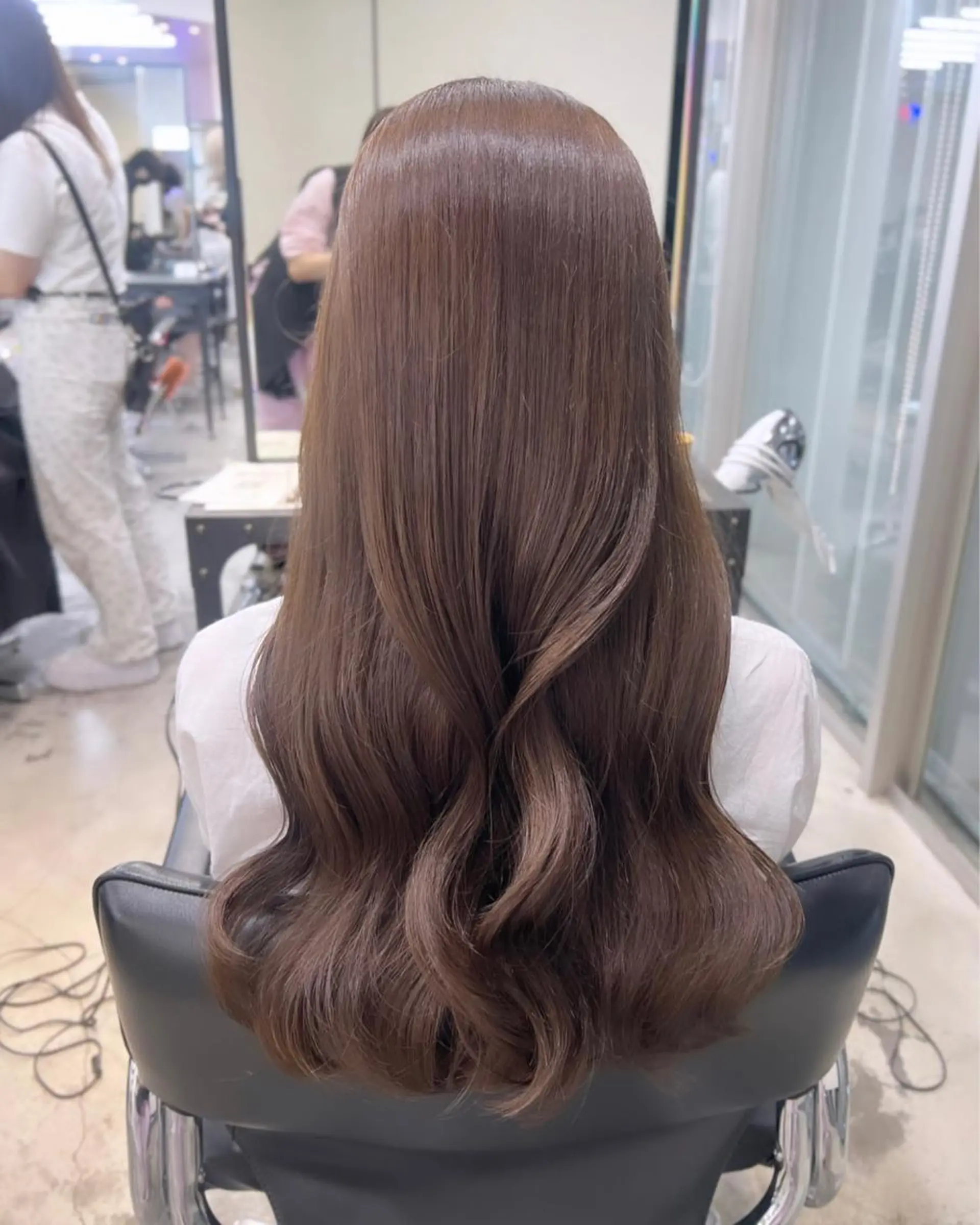 ミディアム カラー ヘアアレンジ カット ヘアカラー トリートメント ヘアセット レイヤーカット指名 No.1💖マユカのヘアスタイル