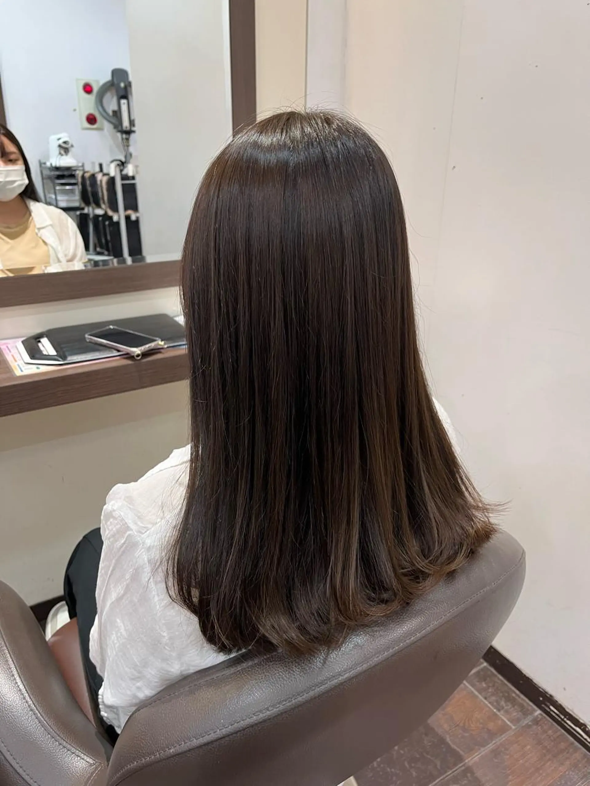 ロング カラー ベージュカラー 黒髪 ブリーチ ブルーカラー ブルーブラック 酸性ストレート 🤍🎀honokaのヘアスタイル