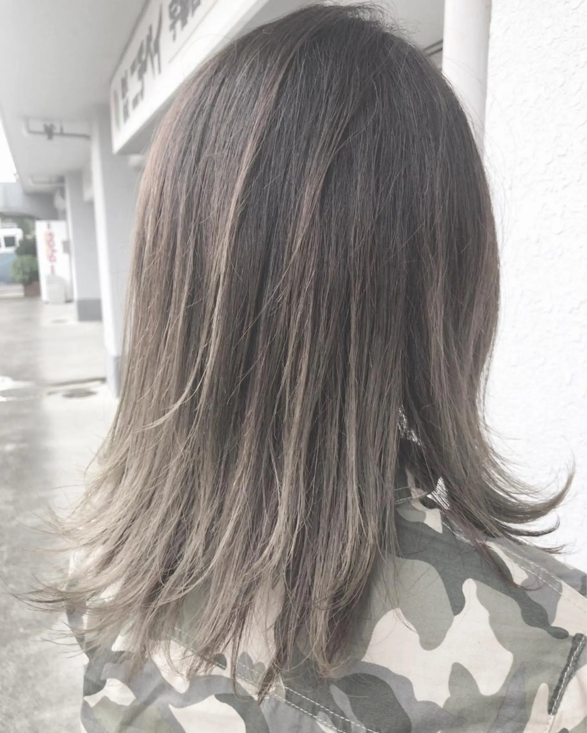 ミディアム カラー レイヤーカット匠 イソザキノリユキのヘアスタイル