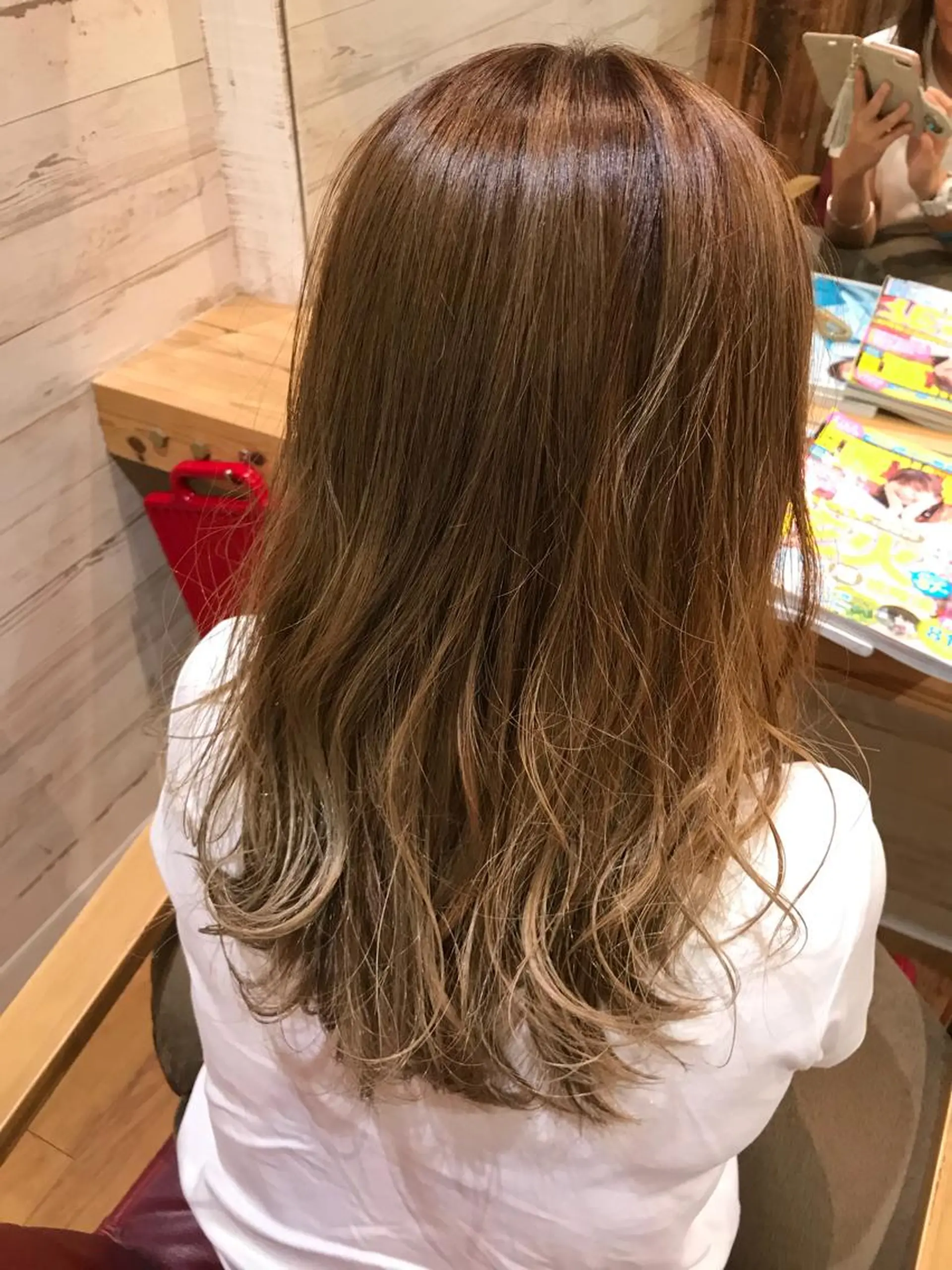 ロング 外国人風カラー カット ヘアカラー 緑地公園美容室 neohairのヘアスタイル