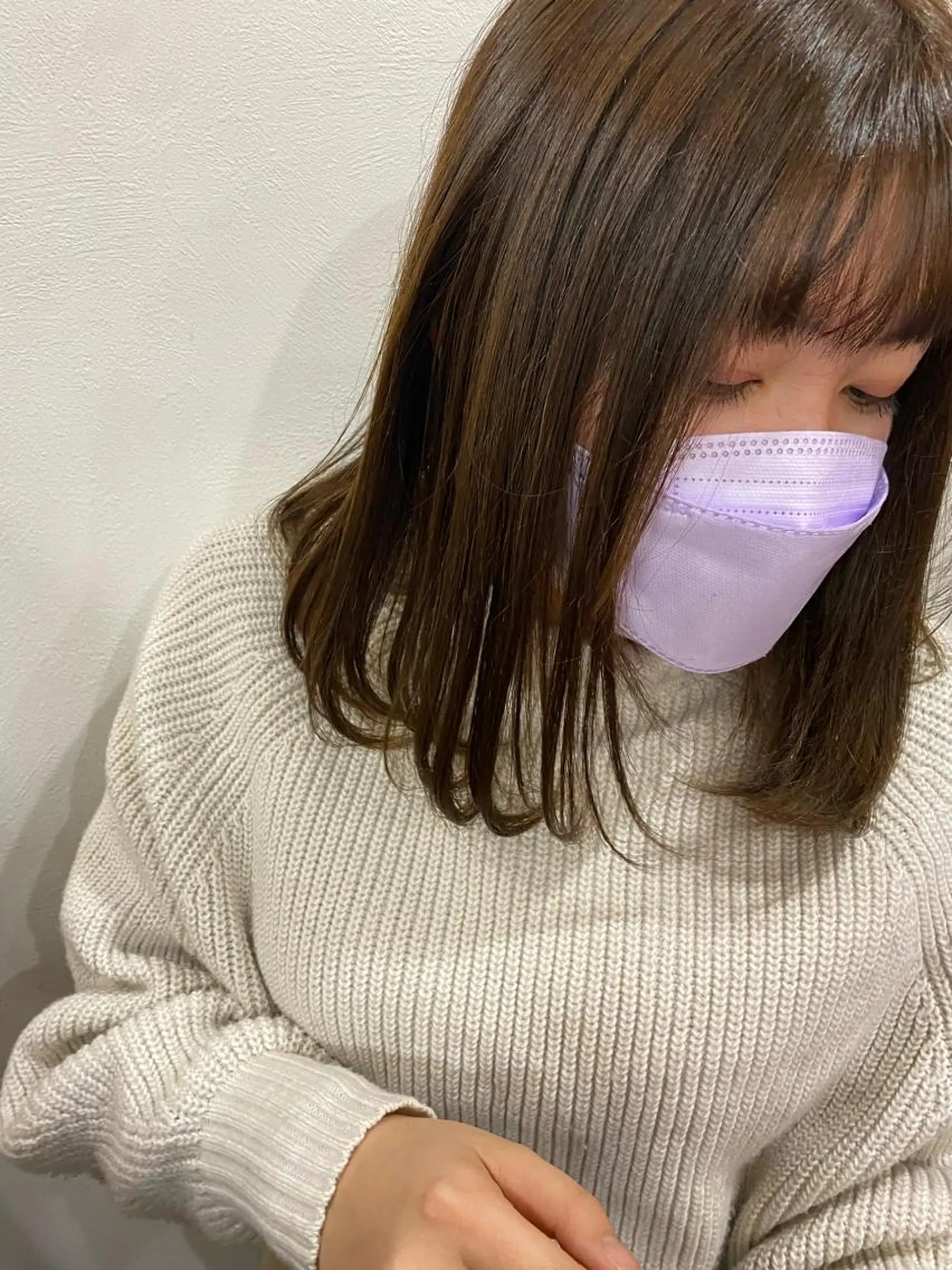 ミディアム カット 阿津坂 美空のヘアスタイル