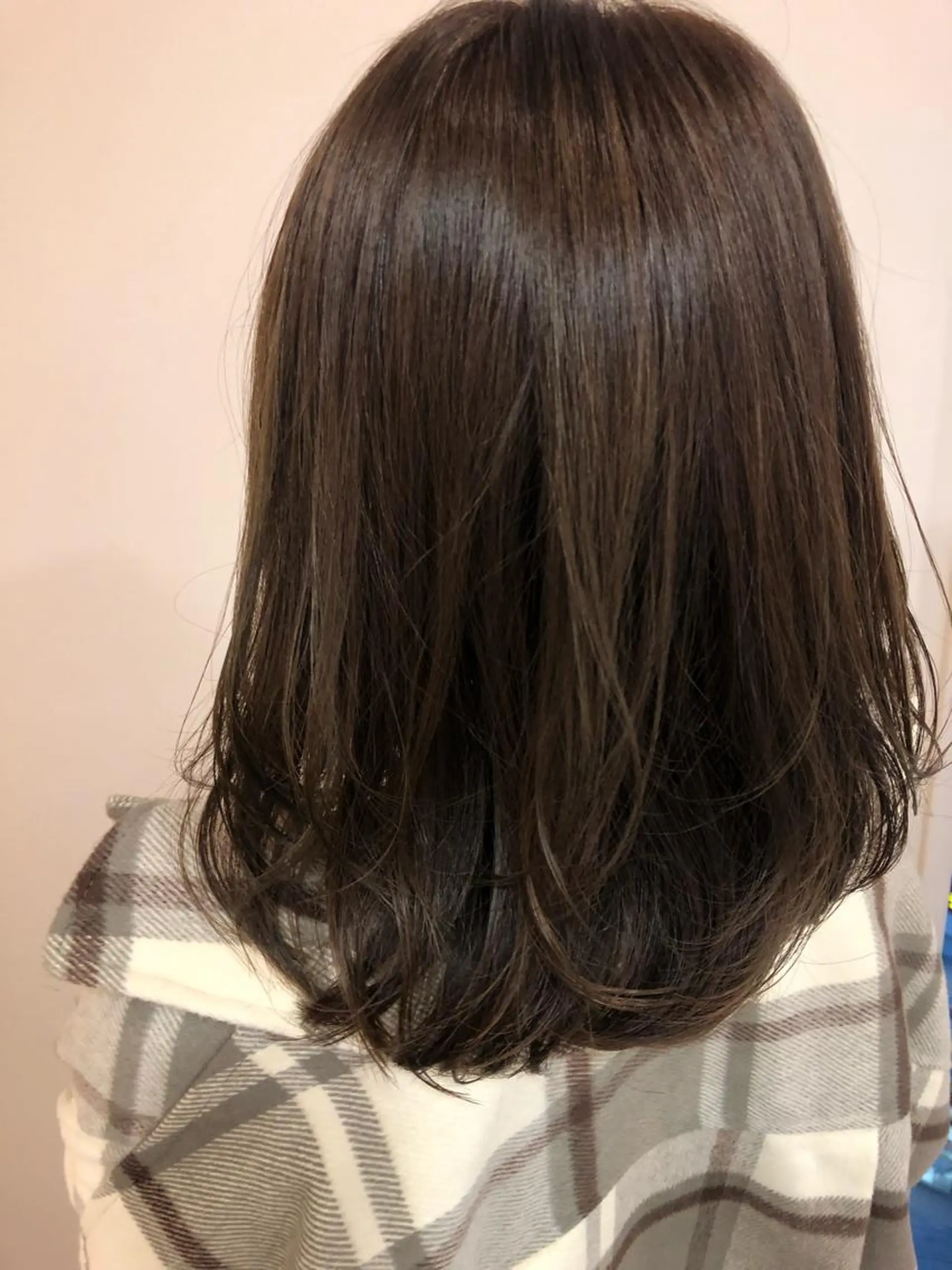 ミディアム カラー グレージュ ミルクティーグレージュ カット ヘアカラー トリートメント 似合わせ.ﾍｱｾｯﾄ 得意🌹井上美沙のヘアスタイル