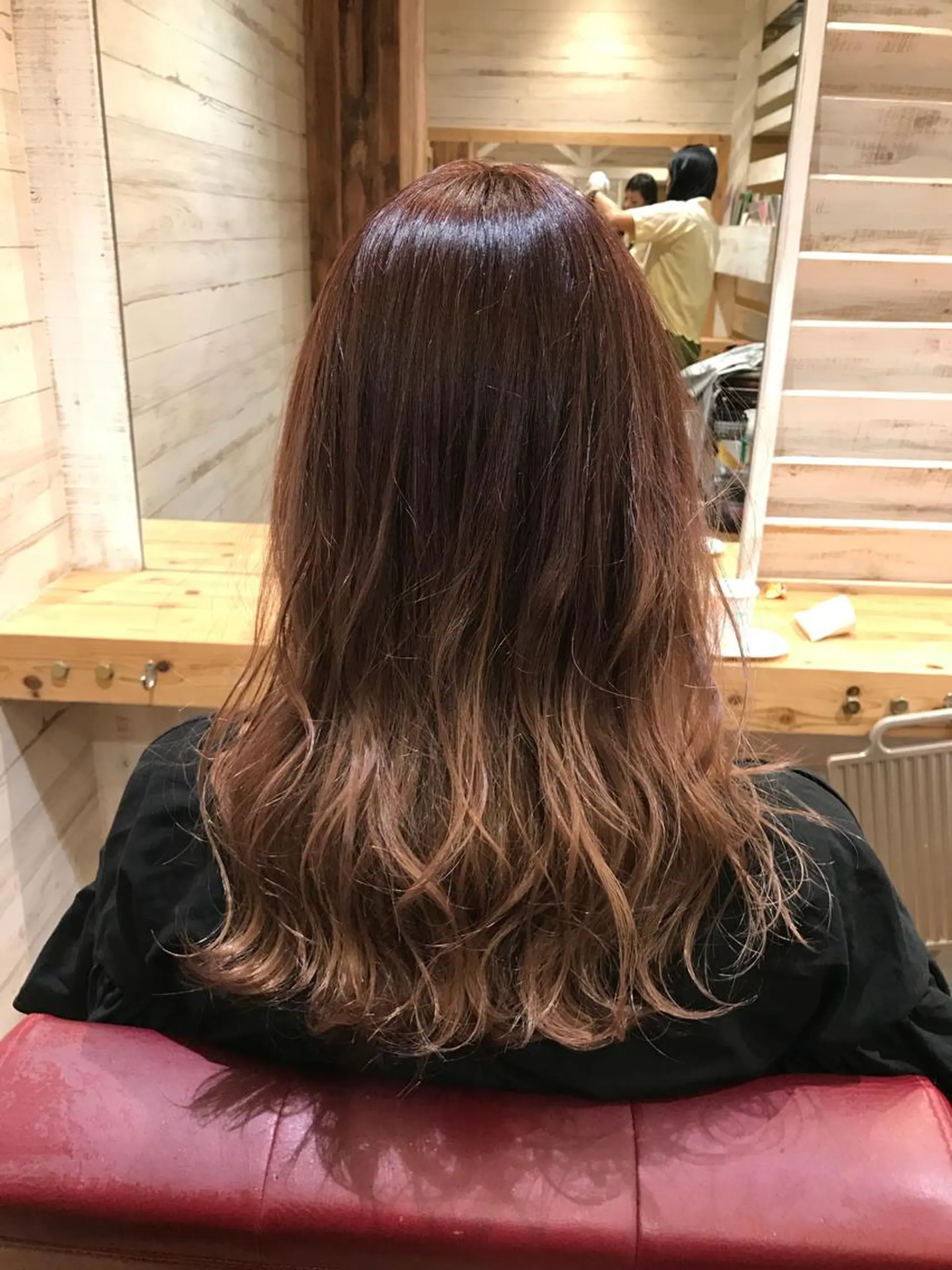 セミロング 外国人風カラー ヘアカラー 緑地公園美容室 neohairのヘアスタイル