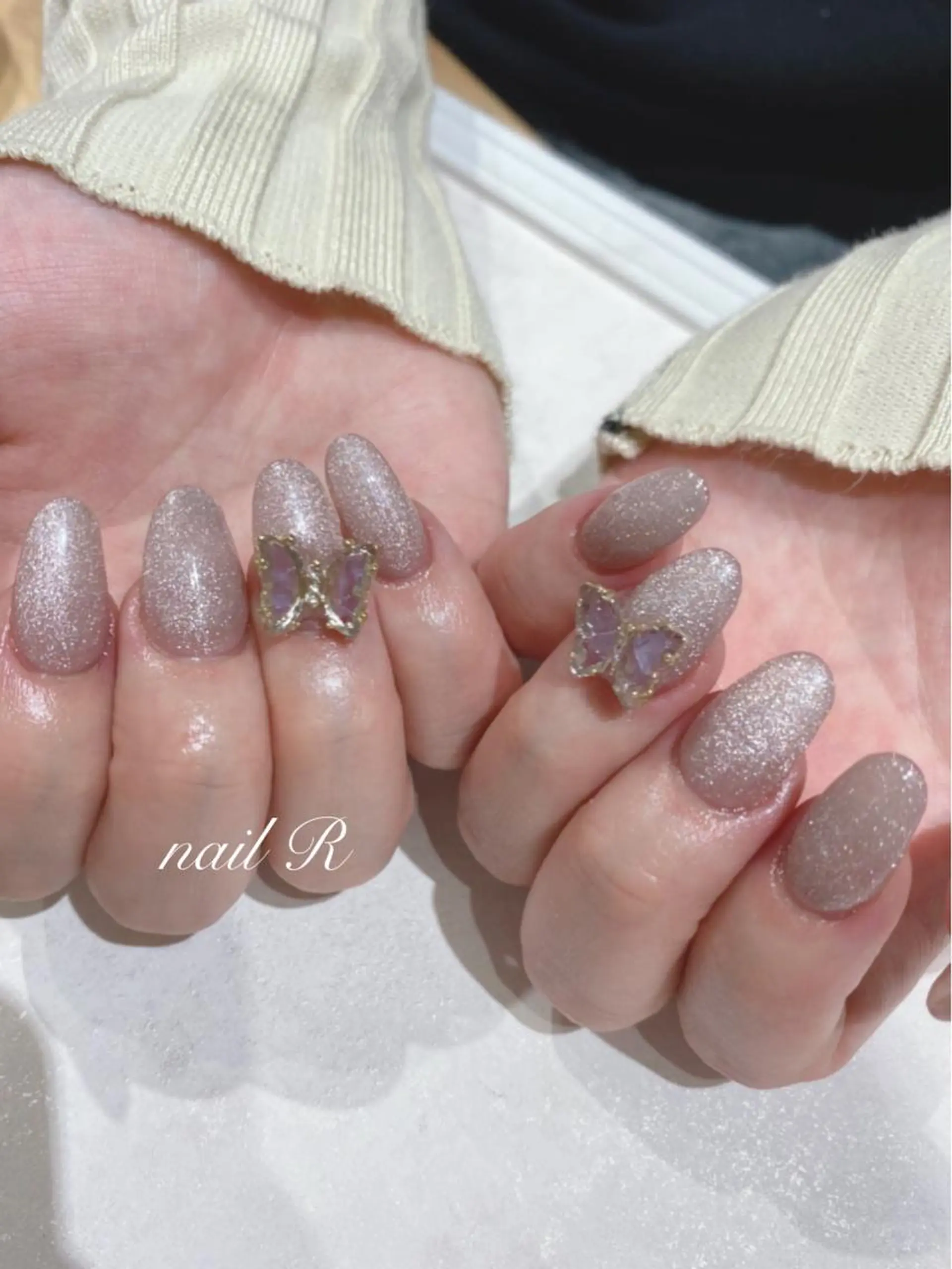 ミディアム ハンドネイル Nail R💫 naoのネイルデザイン