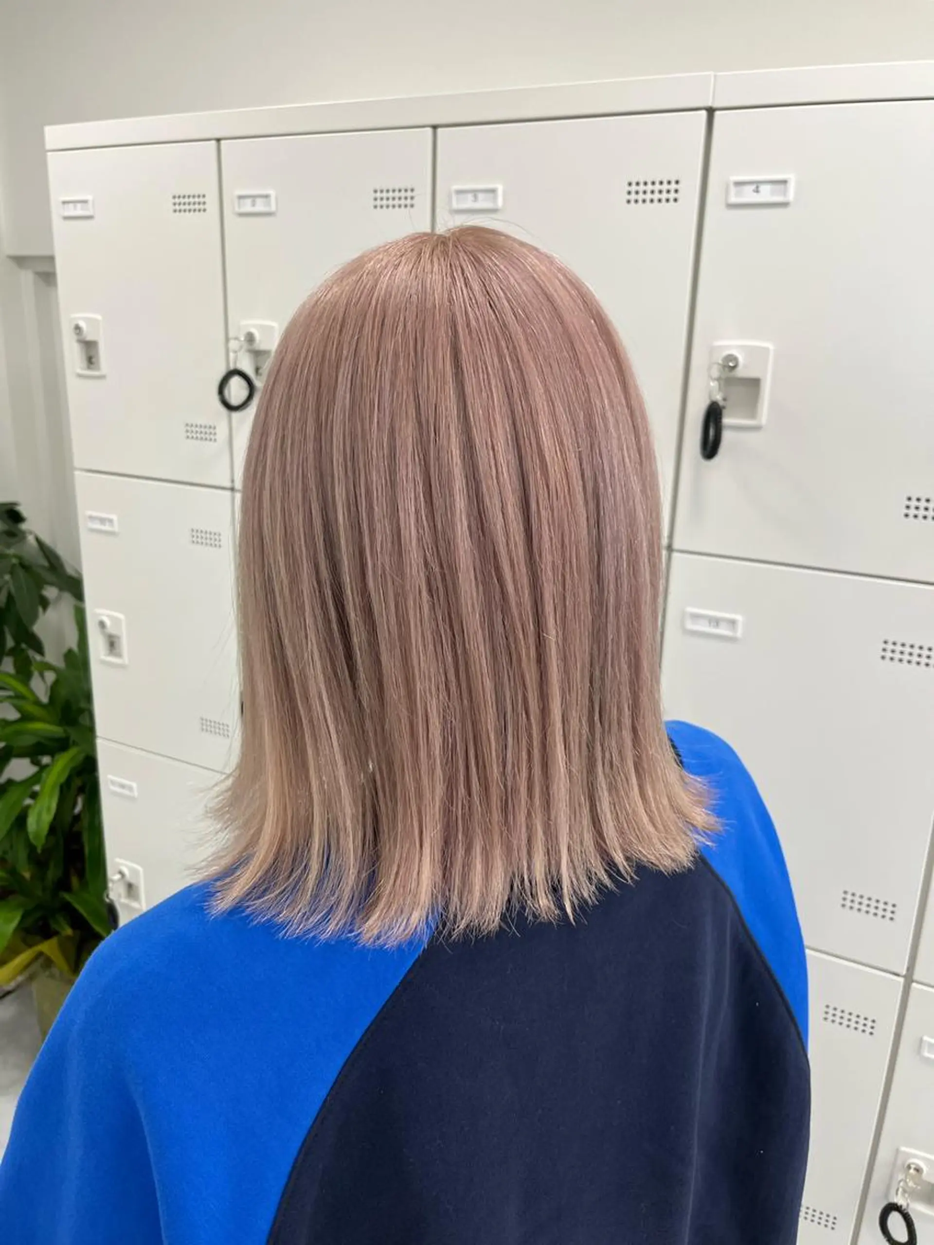 ミディアム カラー ヘアカラー トリートメント ヘッドスパ ヘアセット ケアブリーチ 韓国レイヤーKYONのヘアスタイル