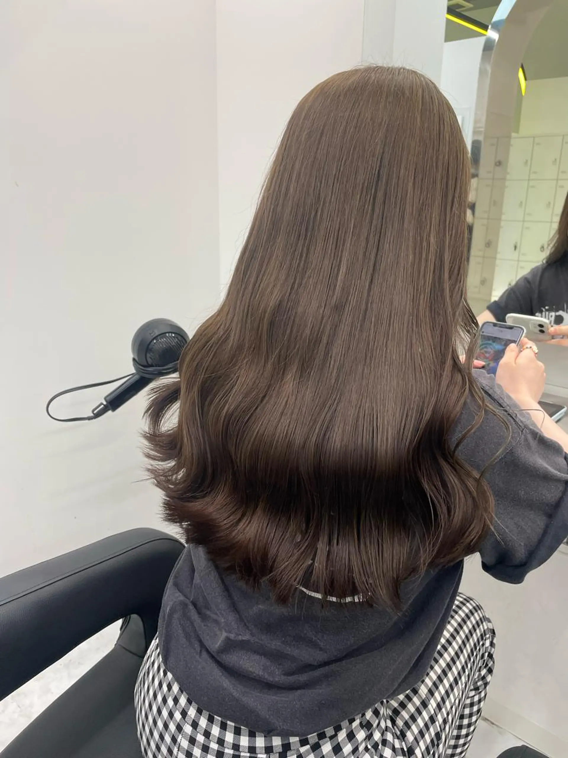 セミロング カラー 渋谷指名1位💖 カラーの達人❣️のヘアスタイル