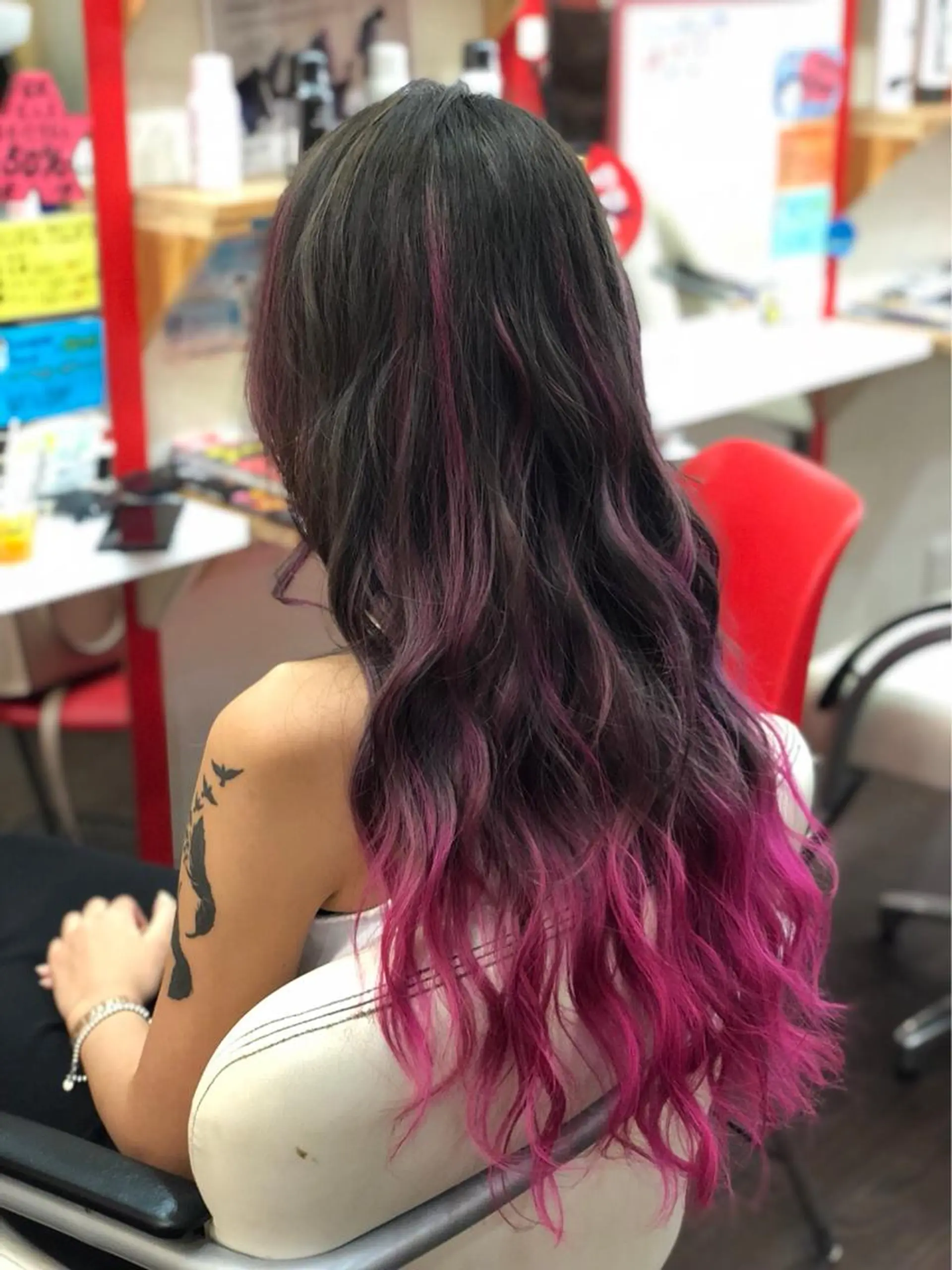 ロング カラー ブリーチ グラデーションカラー ハイライトカラー ハイライト ヘアカラー たけい ゆうきのヘアスタイル