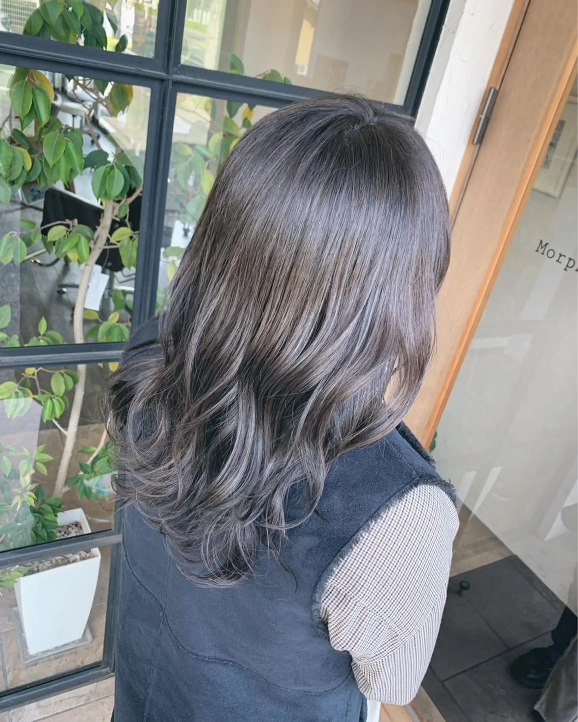 ミディアム カラー アッシュ アッシュブラウン ブラウンカラー オレンジ Morpho Hair Product所属・井上 花音のヘアスタイル