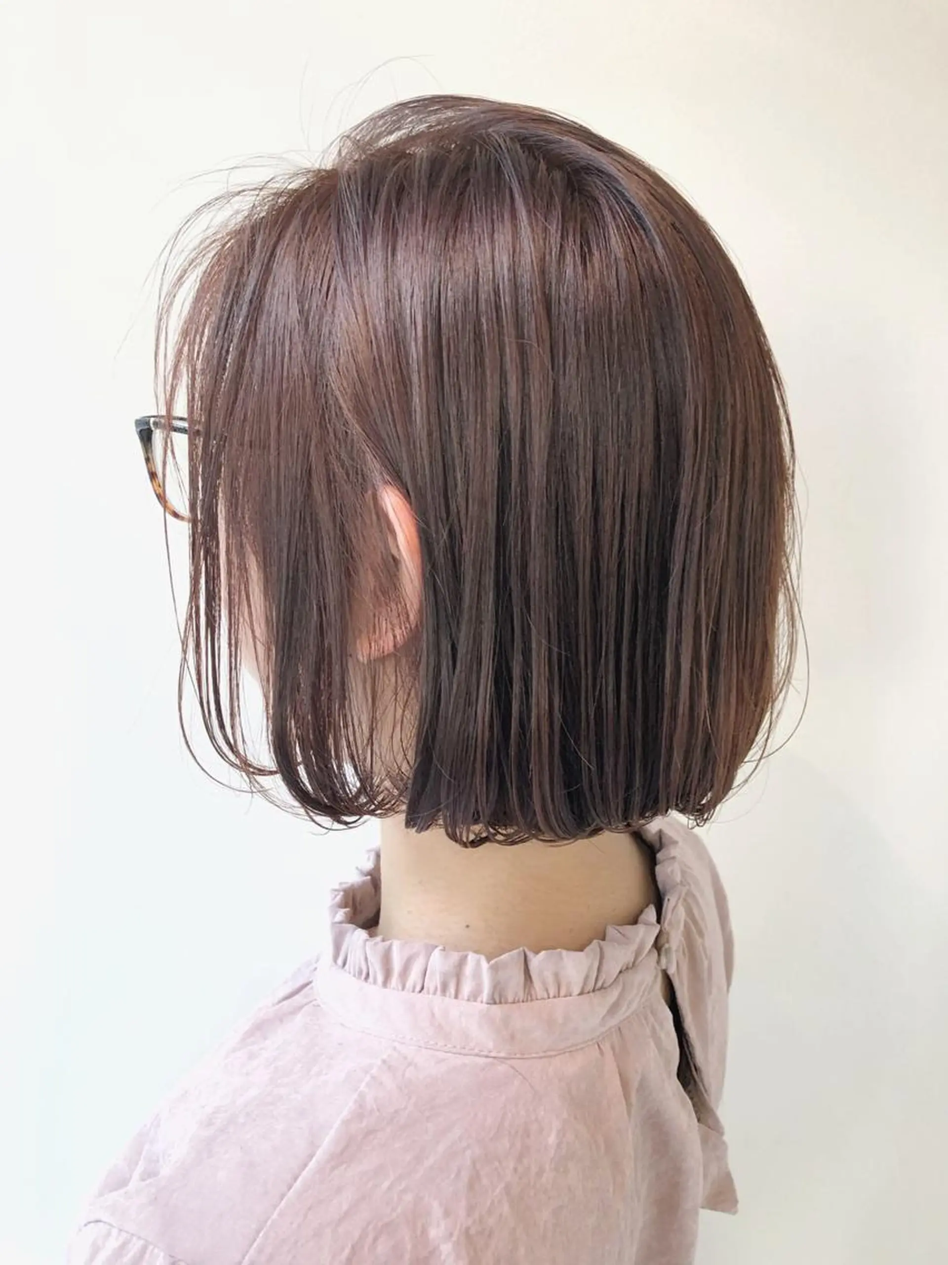 ショート カラー パーマ ヘアアレンジ ラベンダーカラー ピンクカラー ピンクラベンダー ボブ Mira by greenのヘアスタイル