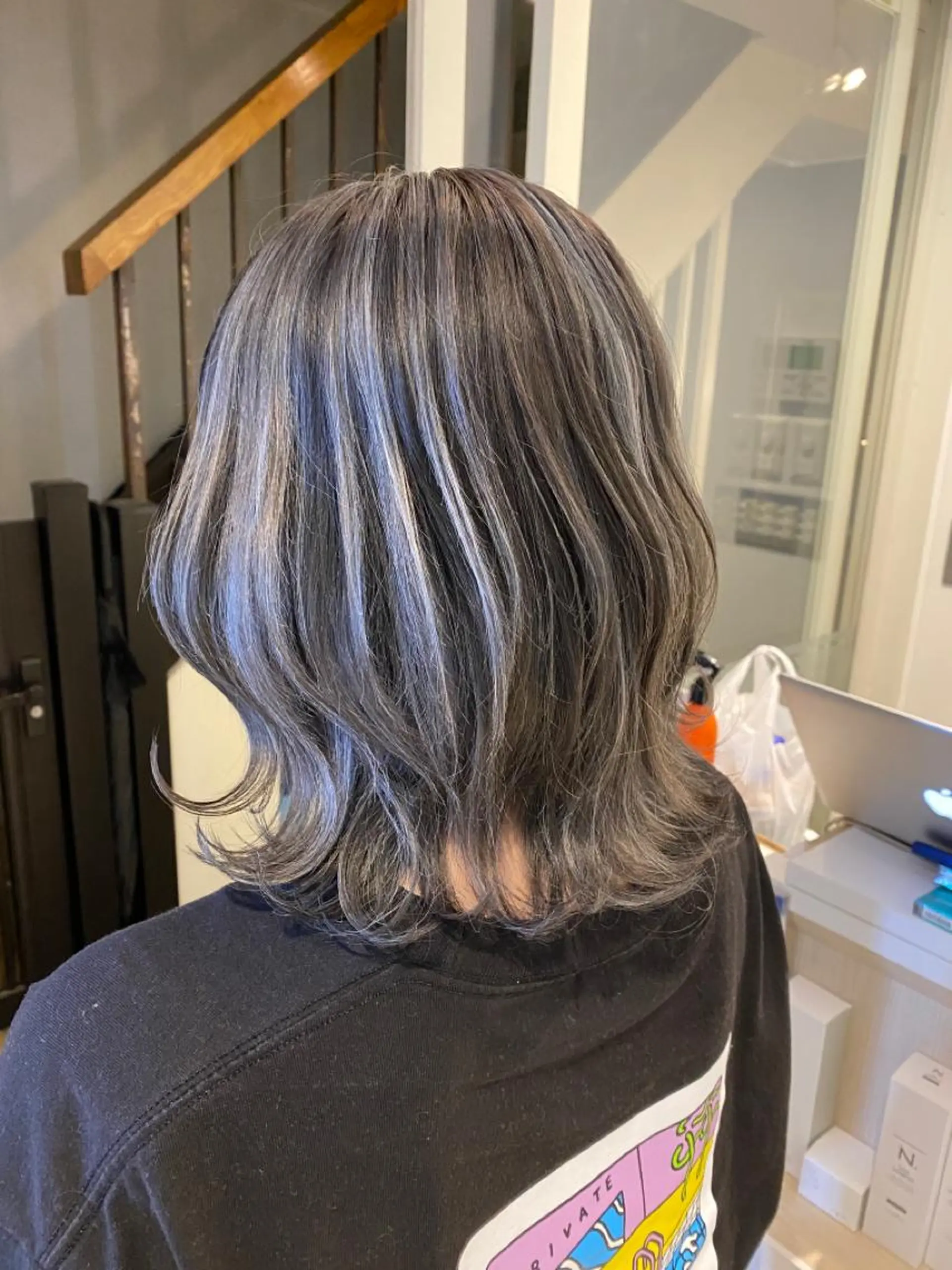 ミディアム カラー 🌈評価No.1🌈 艶髪カラー❌エクステのヘアスタイル