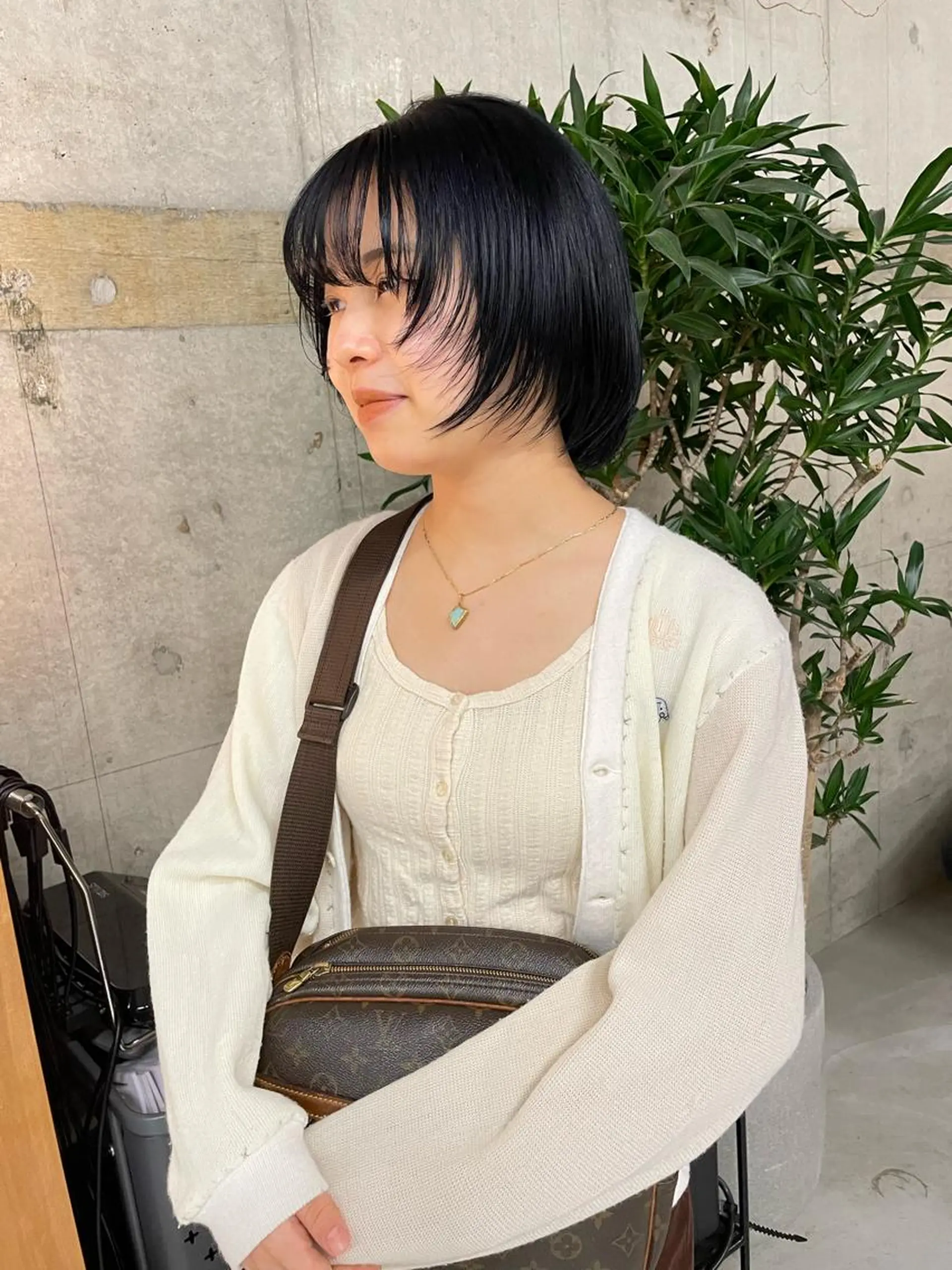 ミディアム カラー wewe: momoeのヘアスタイル