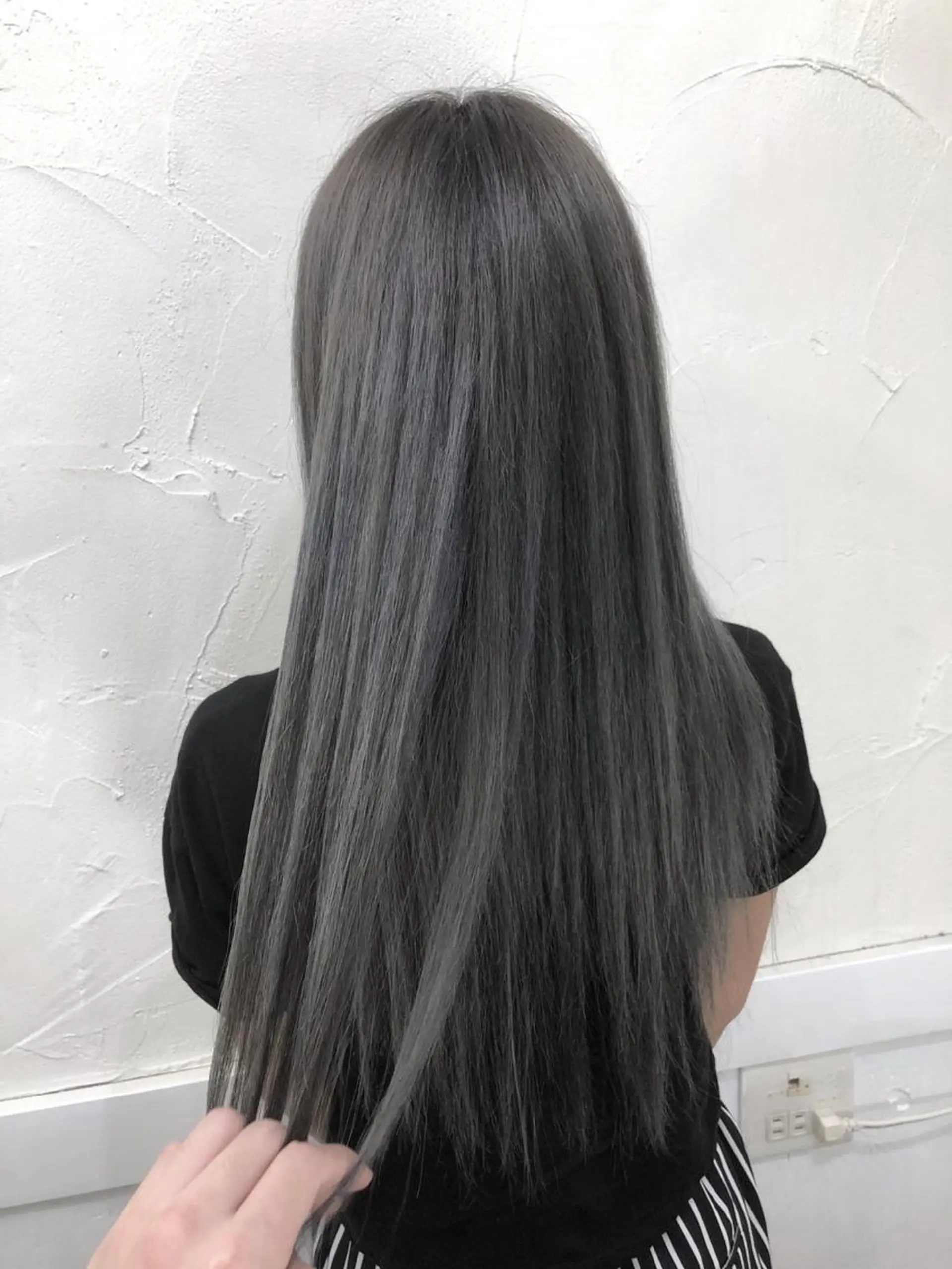 ロング カラー グレージュ ヘアカラー FERNA池袋所属・マンツーマン施術✂︎ 金田尚久🎨のヘアスタイル