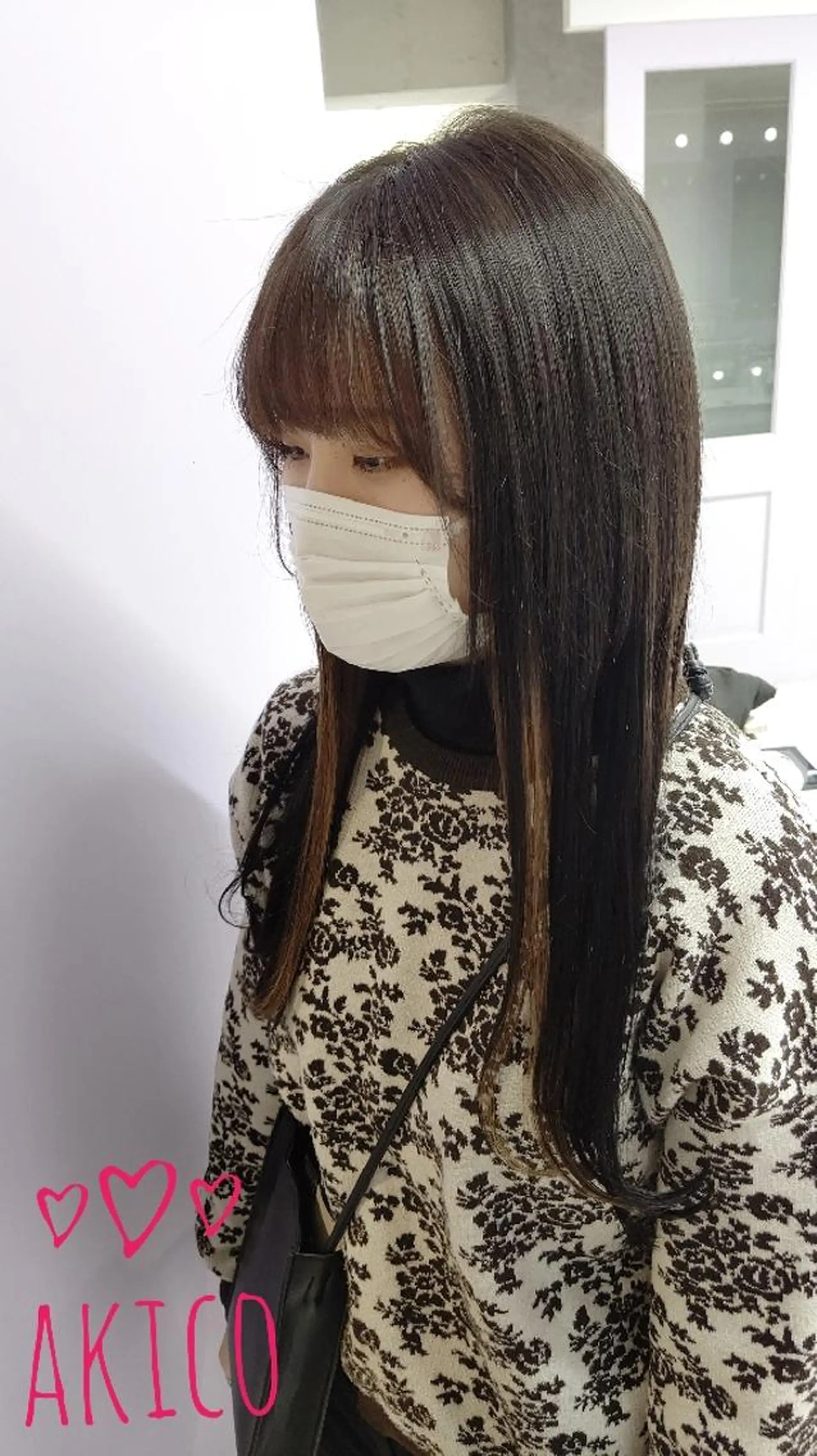 ロング カラー LUXBE GALLERY なんば駅前店所属・ラックスビーギャラリ ー AKICOのヘアスタイル