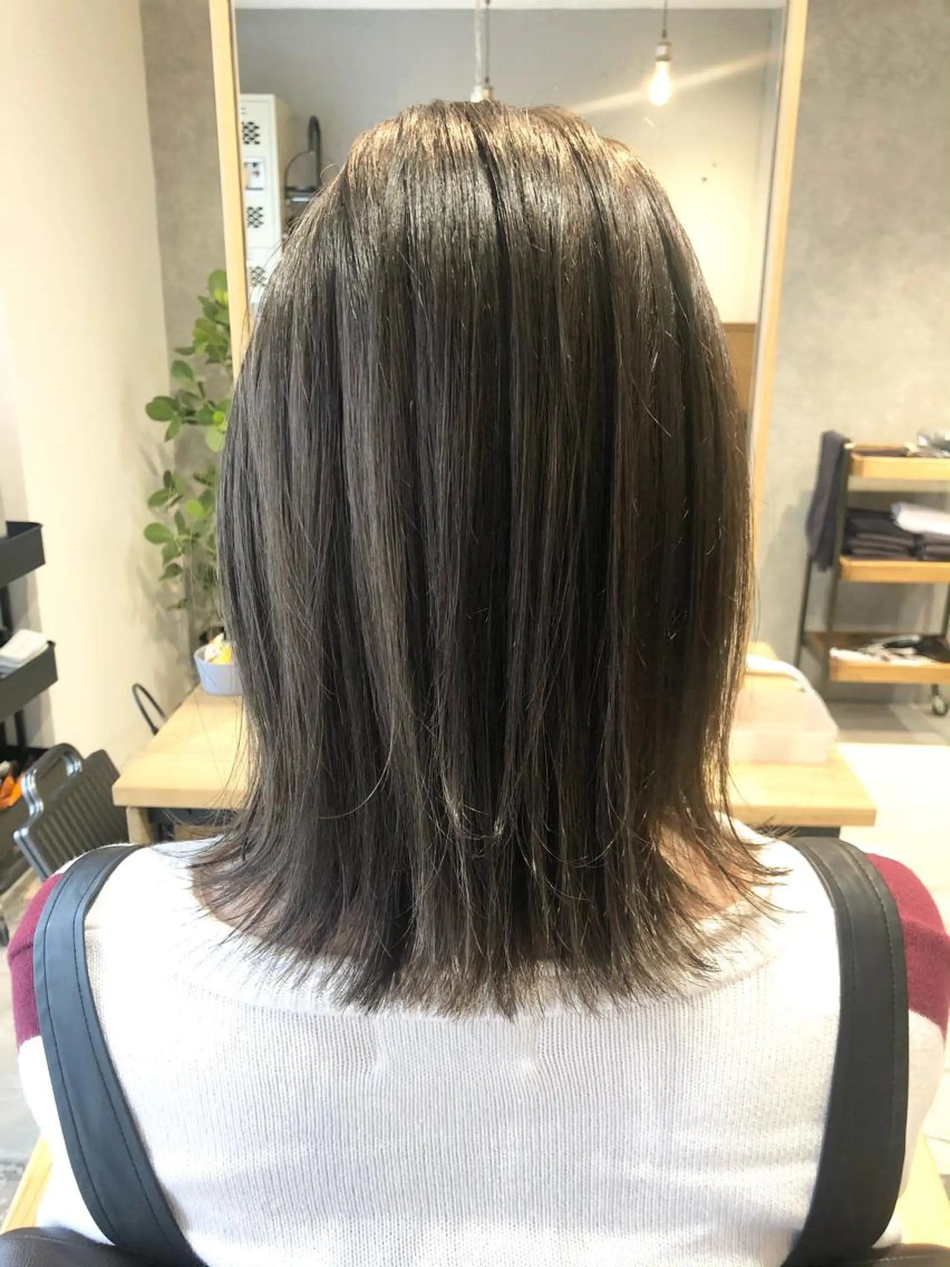 ミディアム カラー カット ヘアカラー トリートメント ZOA classic hair所属・東 みのりのヘアスタイル