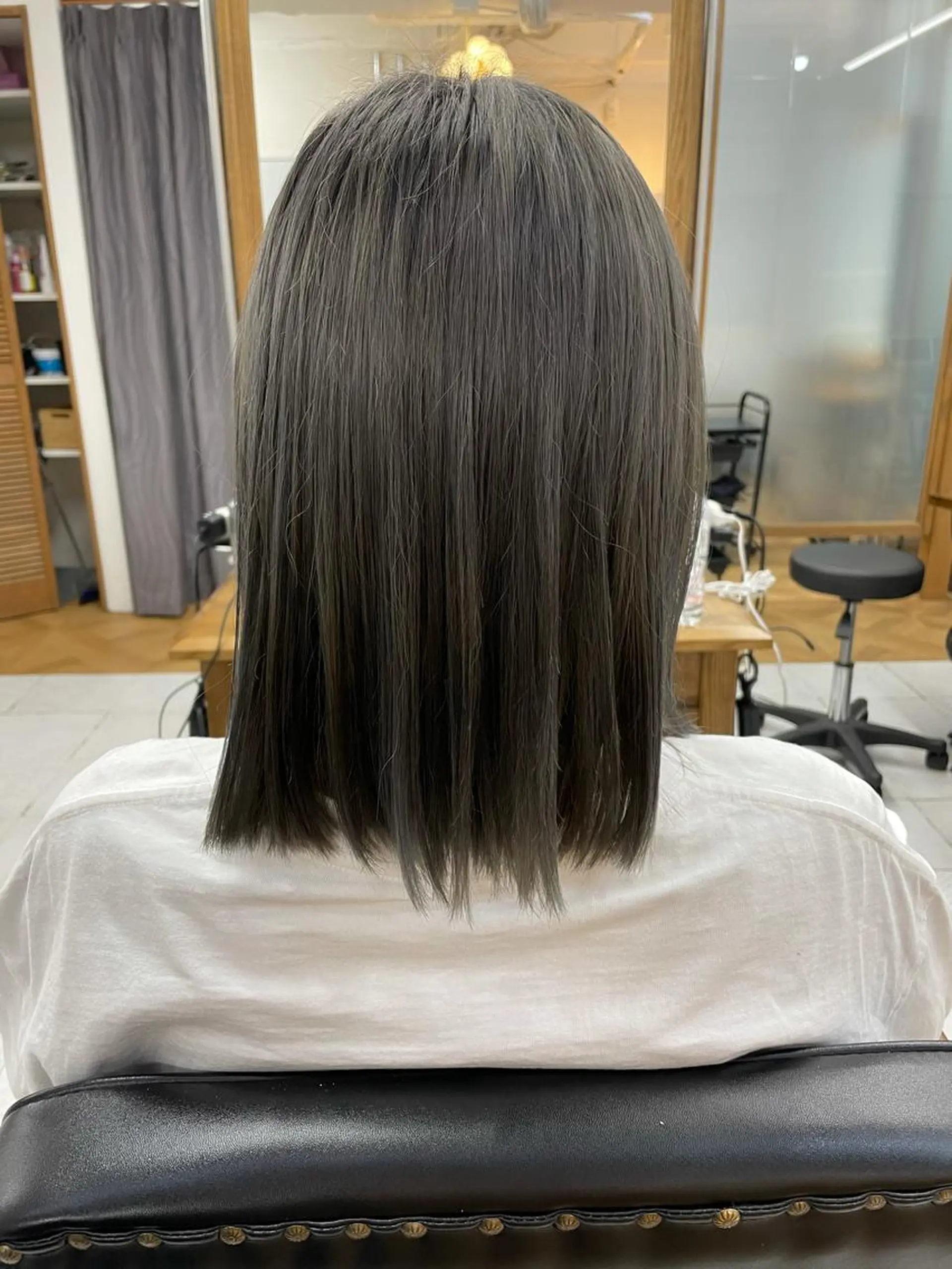 ミディアム カラー アディクシーカラー ダブルカラー グレージュ PANOLA所属・加藤 理沙のヘアスタイル