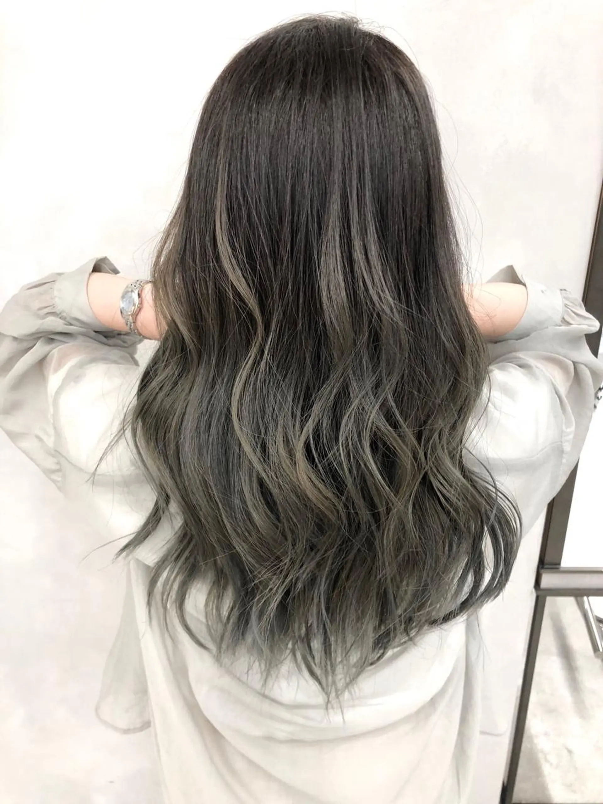 ロング レイヤーカット EIGHT 船橋のヘアスタイル