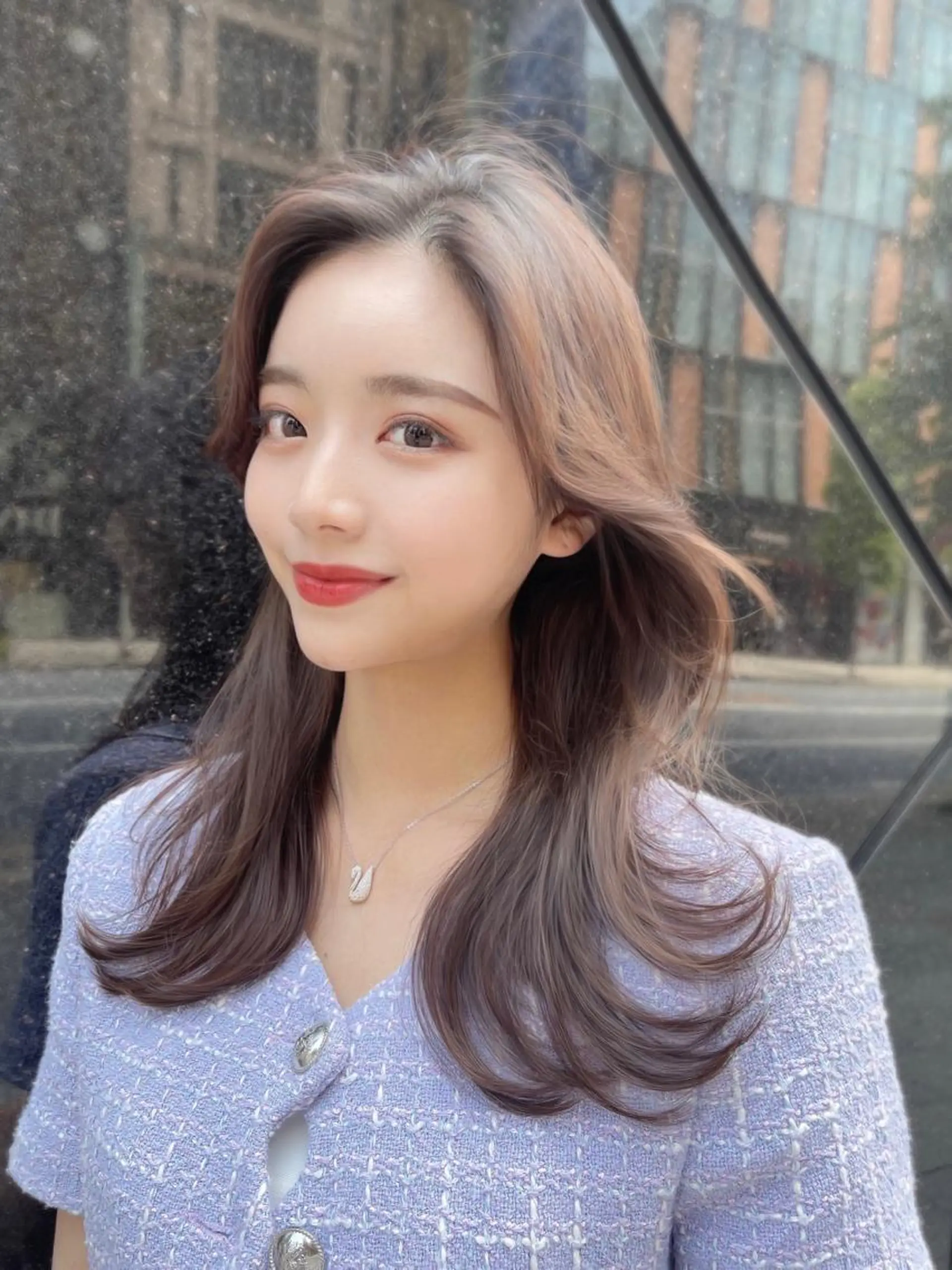 セミロング くびれヘア レイヤーカット 似合わせカット 小顔カット カット ヘアカラー トリートメント ボブパーマ ウルフパーマのヘアスタイル