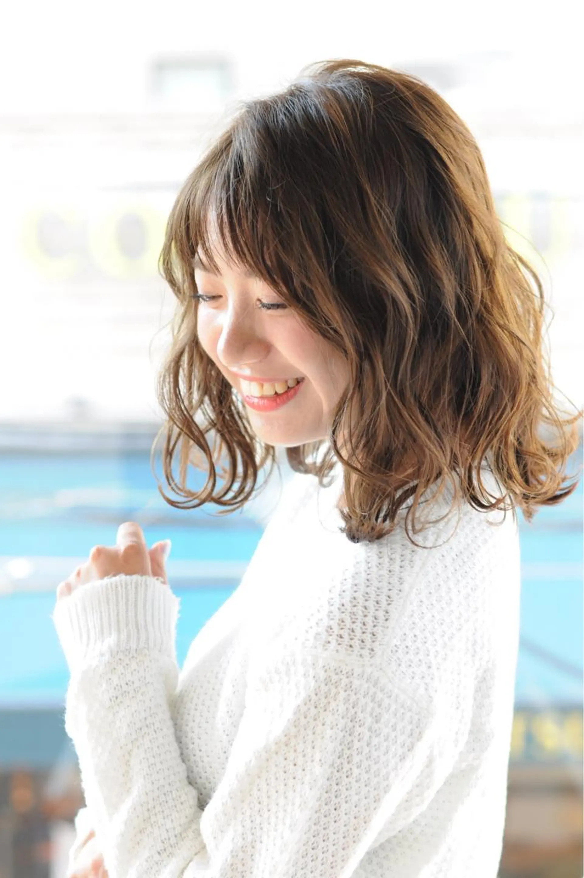 ミディアム カラー ブリーチ ere hair salonのヘアスタイル