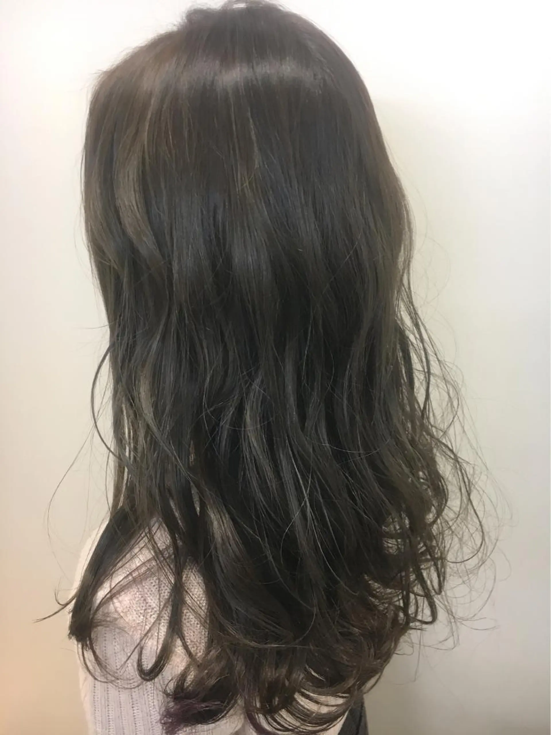 ロング カラー ブリーチ ブリーチなしカラー ヘアカラー 永井 大希のヘアスタイル