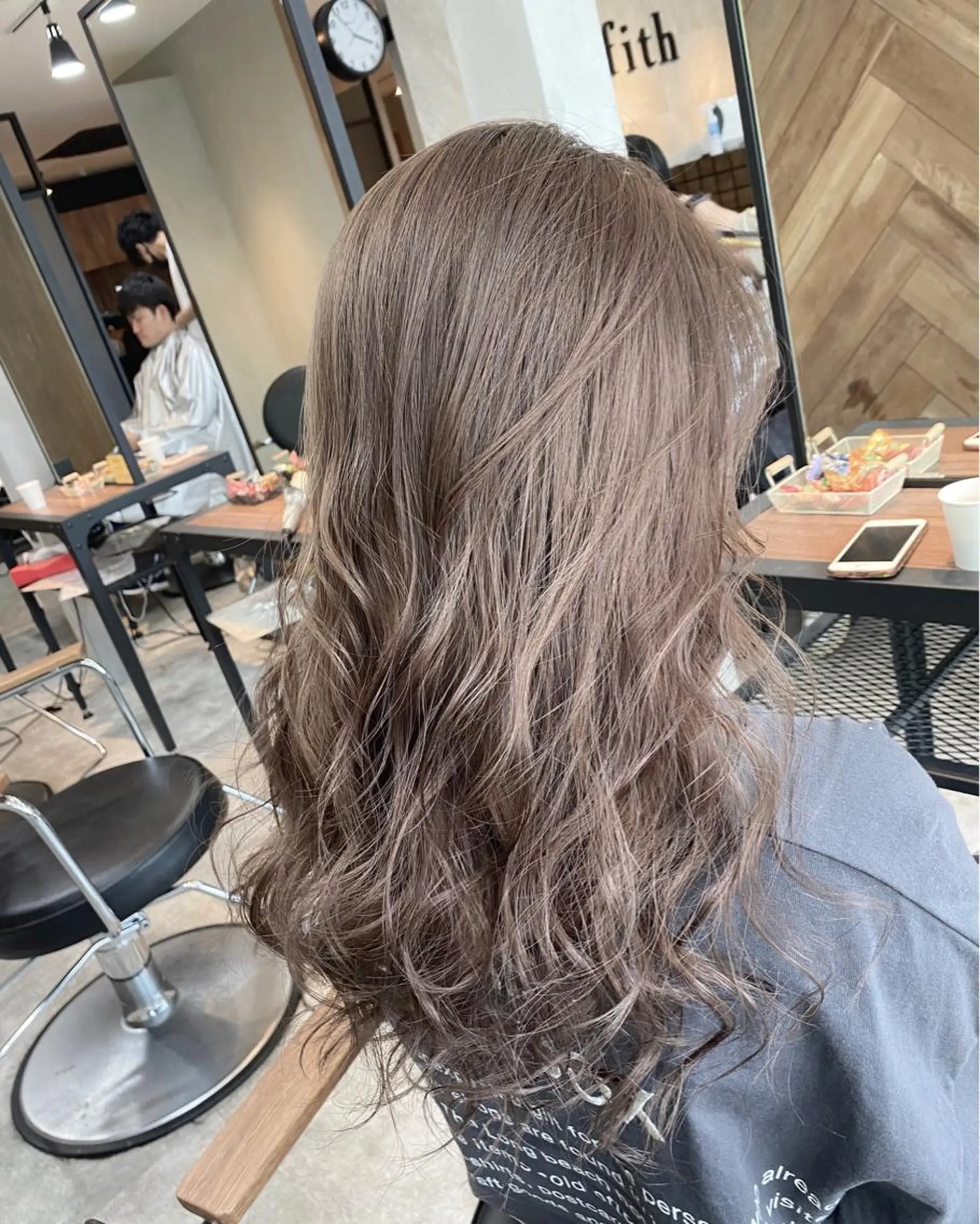 ロング カラー La fith hair ruu.所属・lafithhair ruu.南本庄のヘアスタイル