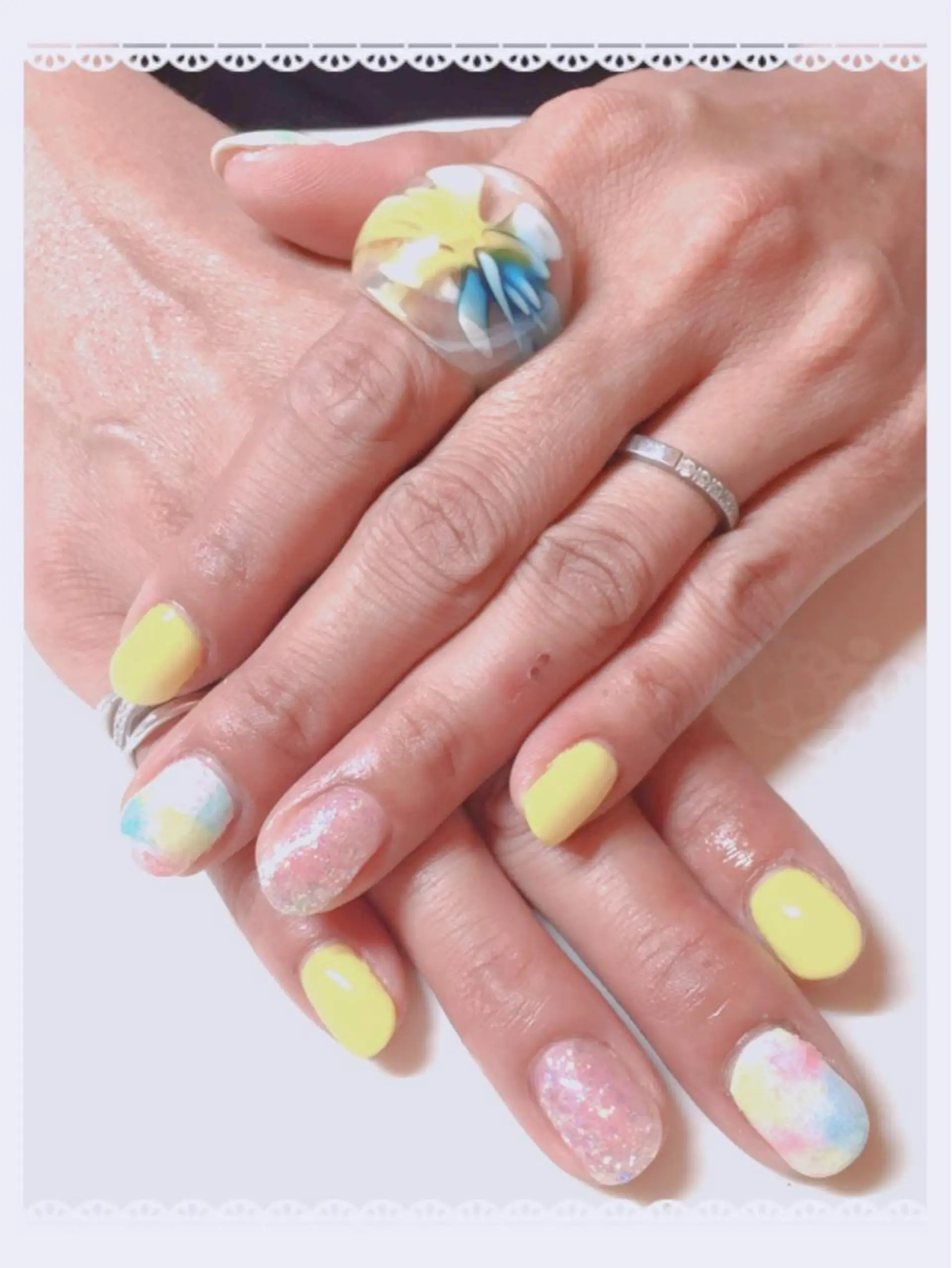ネイル ラメ(グリッター) パステルネイル 夏ネイル 黄色 ｔe_ nailのネイルデザイン