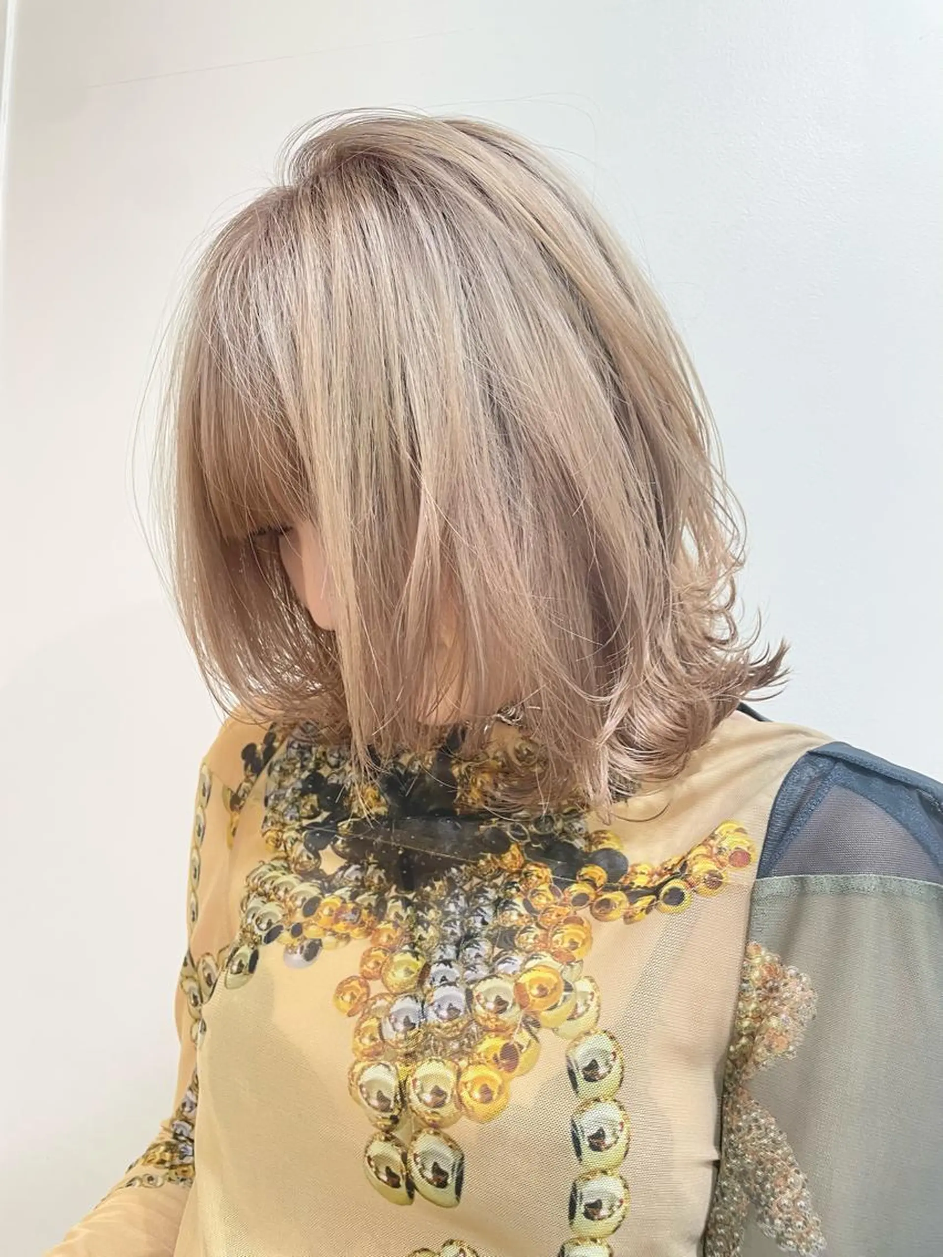 ミディアム カラー カット ヘアカラー トリートメント レイヤー／似合わせ TAKUYAのヘアスタイル