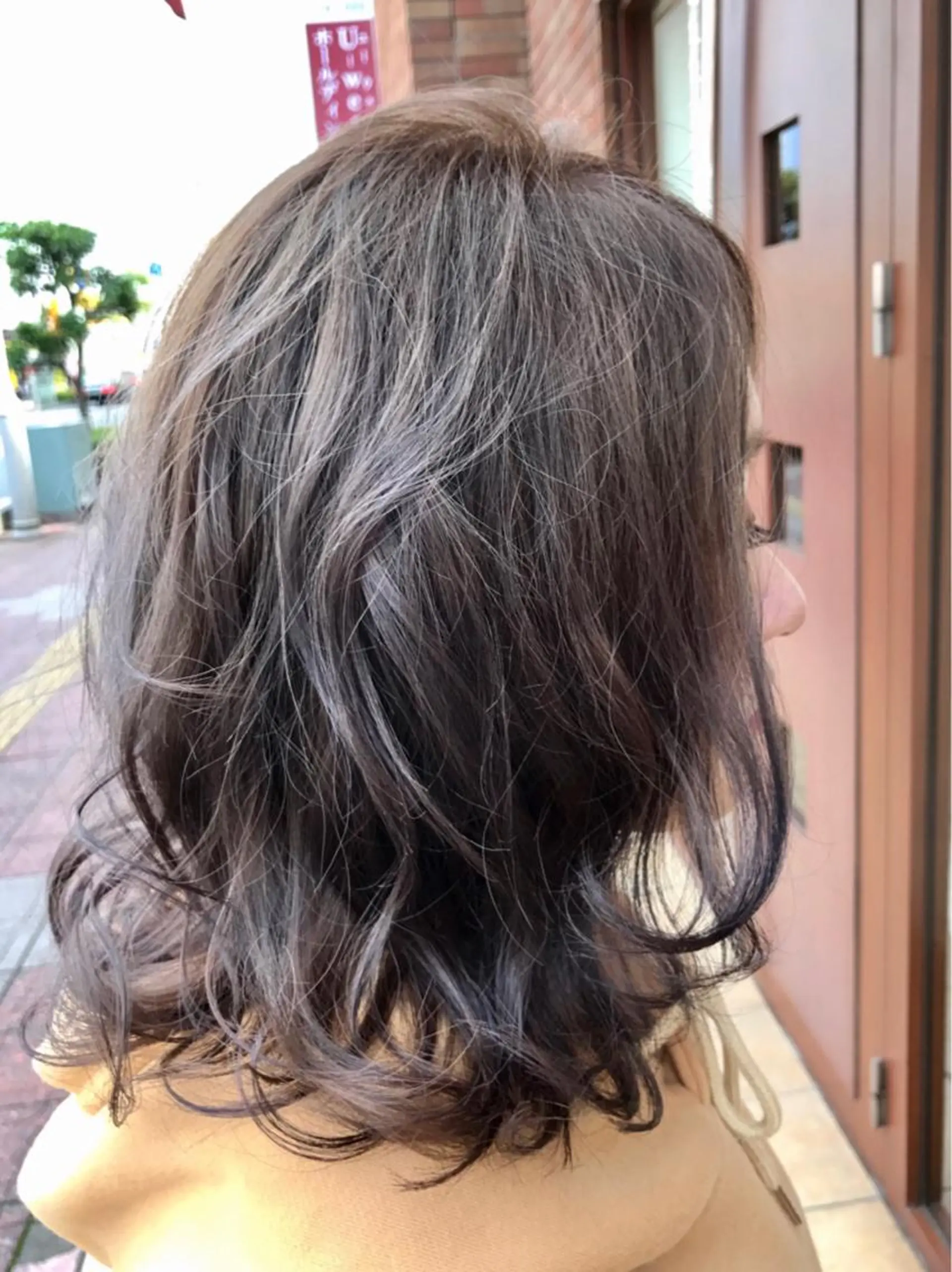 ミディアム カラー 透明感カラー パープルカラー 20代半ば上質なへア ケア 髪質改善 大西のヘアスタイル