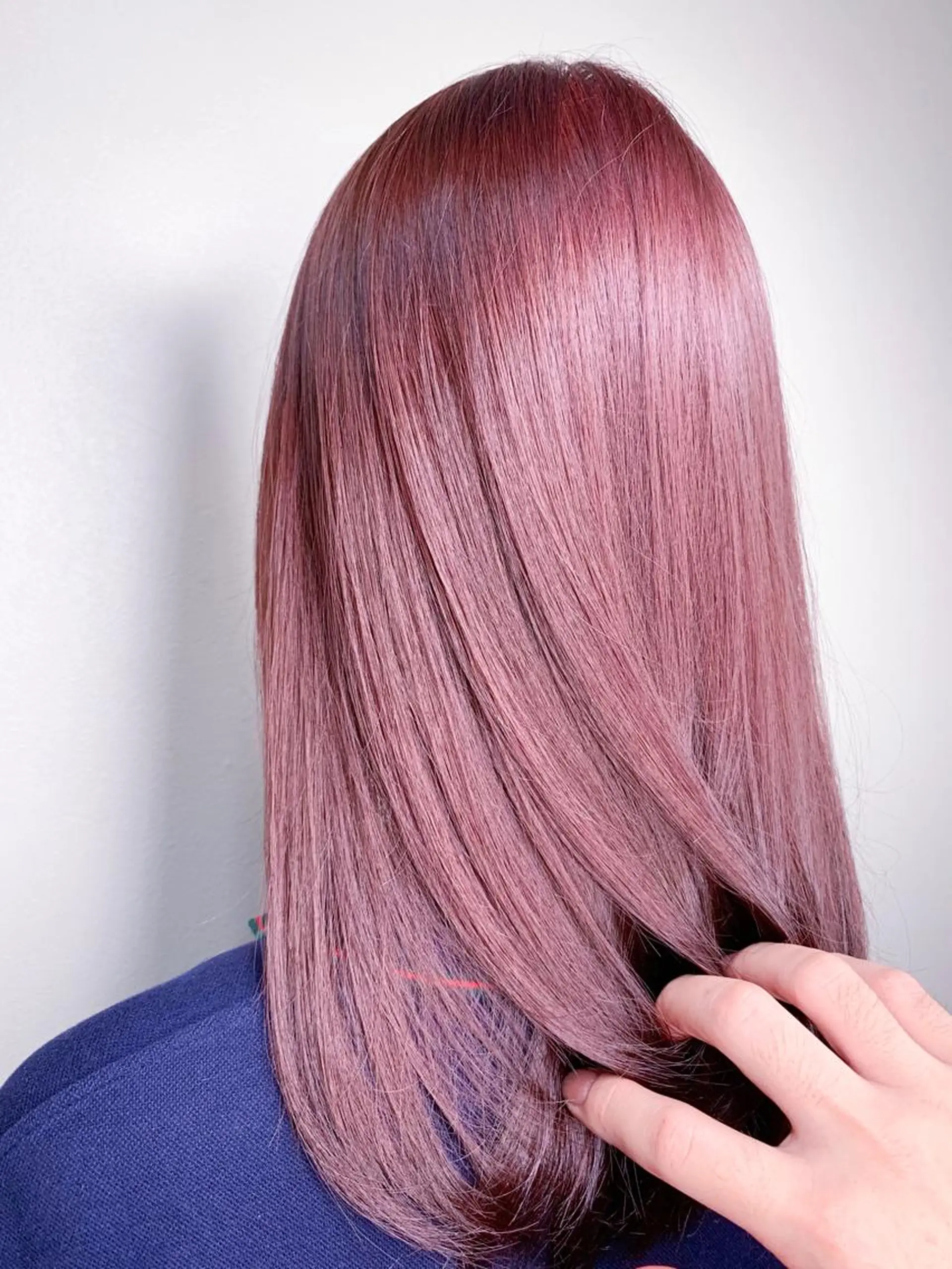 セミロング アッシュ ヘアカラー トリートメント 🌈 DAIKI 🌈のヘアスタイル