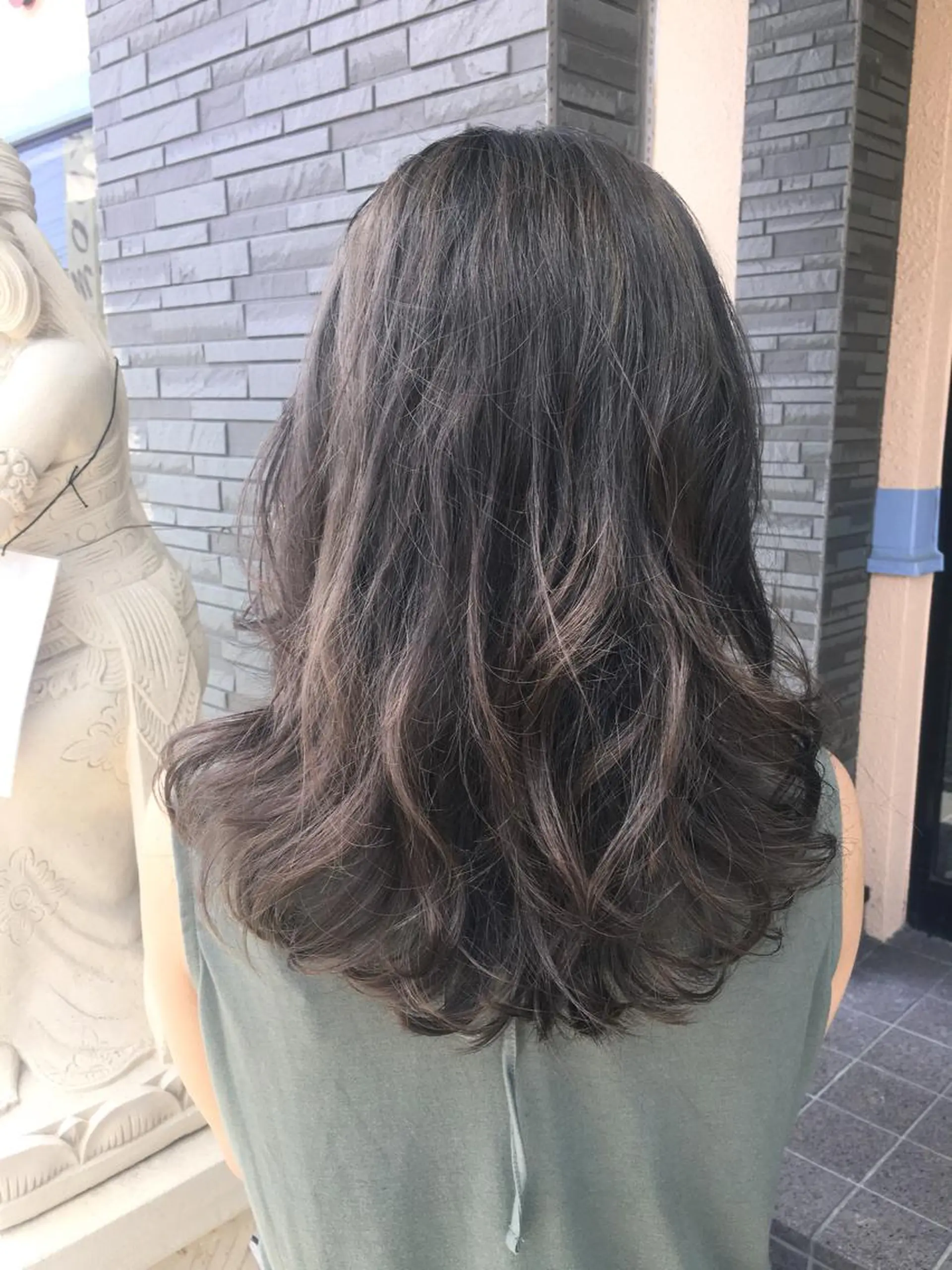 セミロング カラー アッシュ ベージュカラー 4-rest garden （フォーレストガーデン）所属・金井 直樹のヘアスタイル