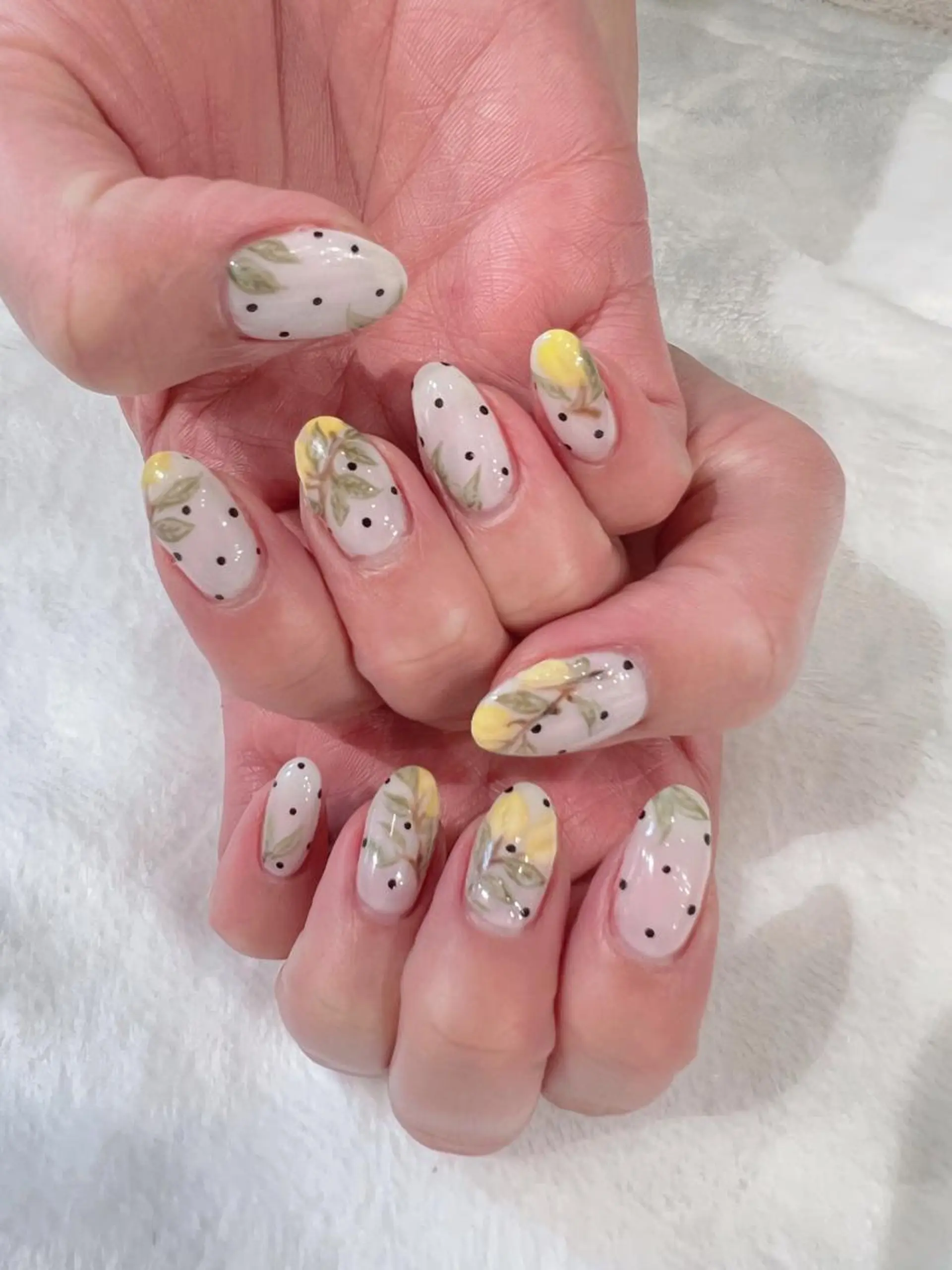 ネイル ドット Nailist🌟 Wakanaのネイルデザイン