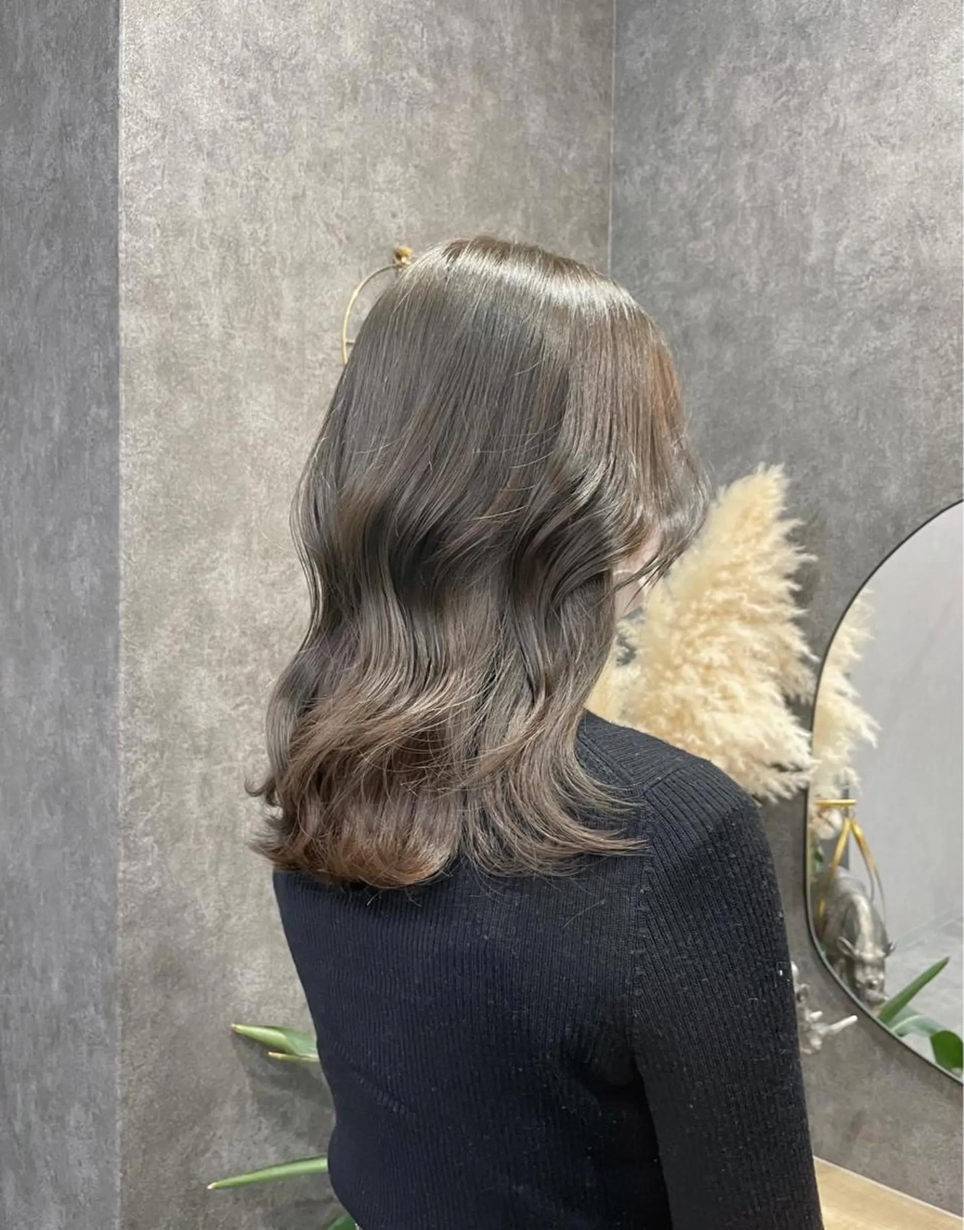 ミディアム カラー ベージュカラー オリーブベージュ カット ヘアカラー トリートメント いなみね はるきのヘアスタイル